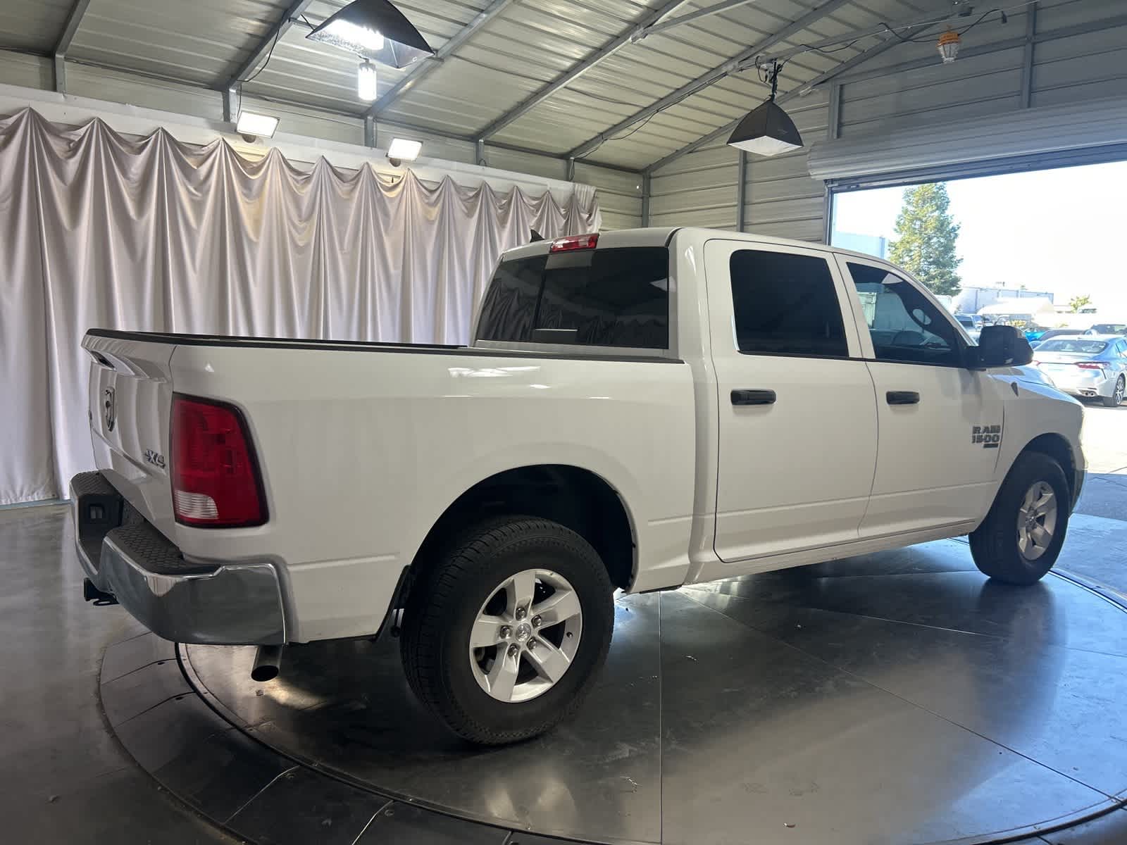 Thumbnail: 2023 RAM 1500 Classic - 9