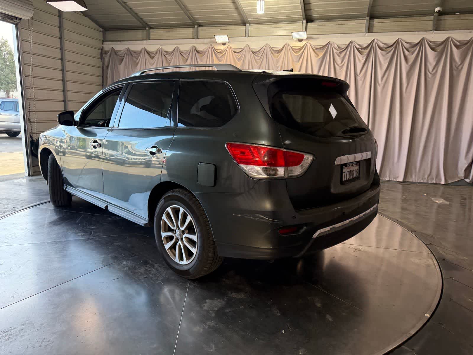 Thumbnail: 2015 Nissan Pathfinder - 7