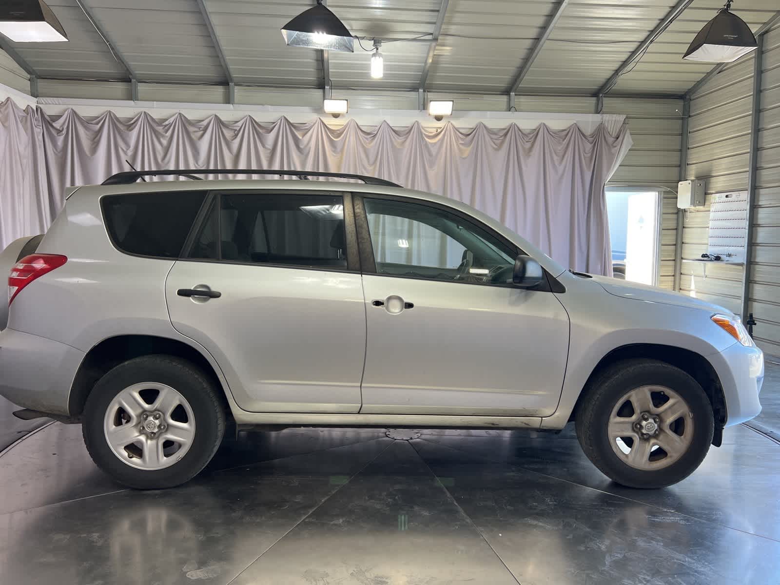 Thumbnail: 2011 Toyota RAV4 - 8