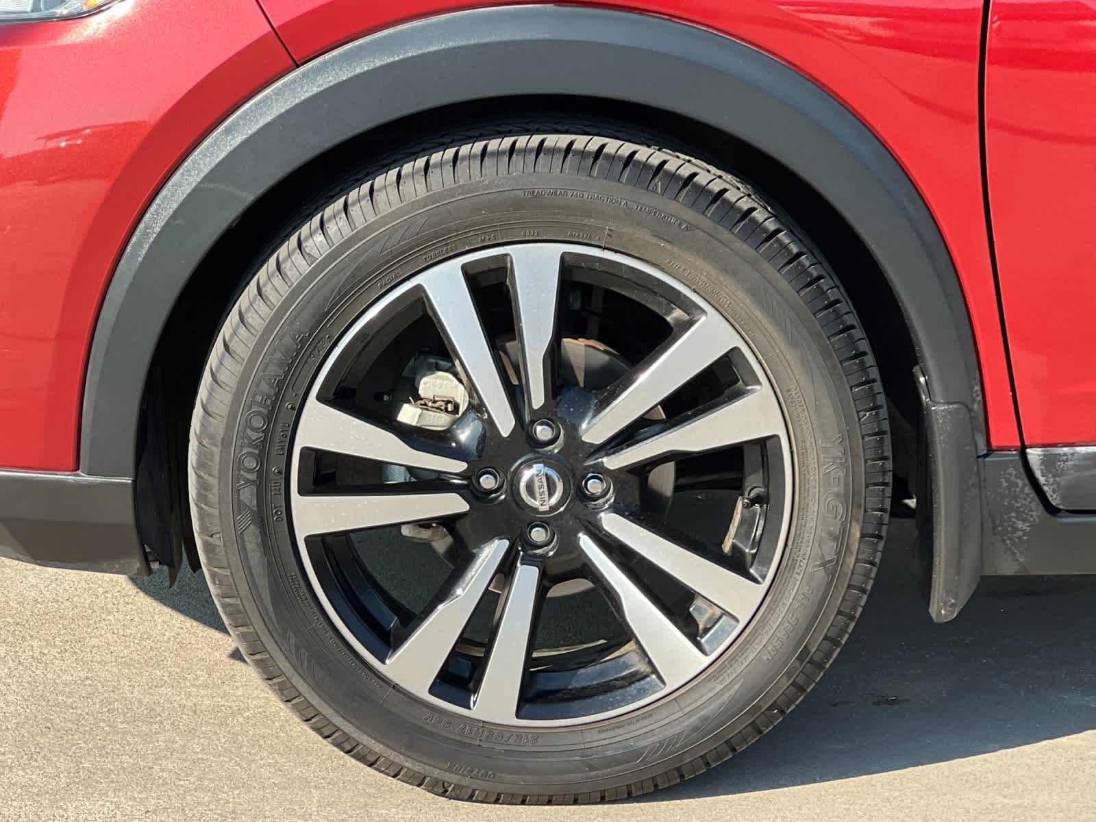 Thumbnail: 2019 Nissan Kicks - 26