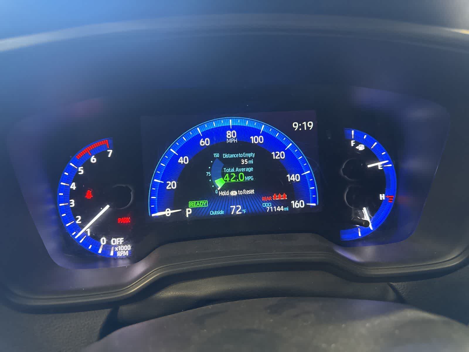 Thumbnail: 2021 Toyota Corolla - 22