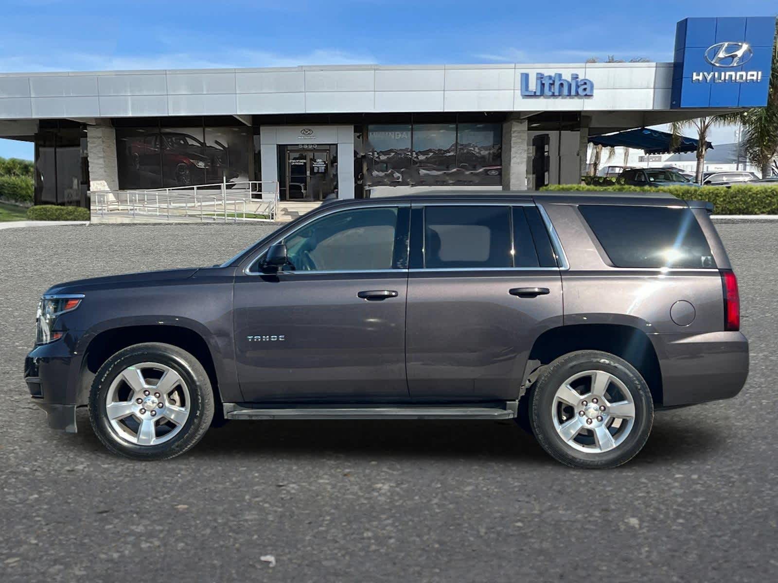 Thumbnail: 2017 Chevrolet Tahoe - 5