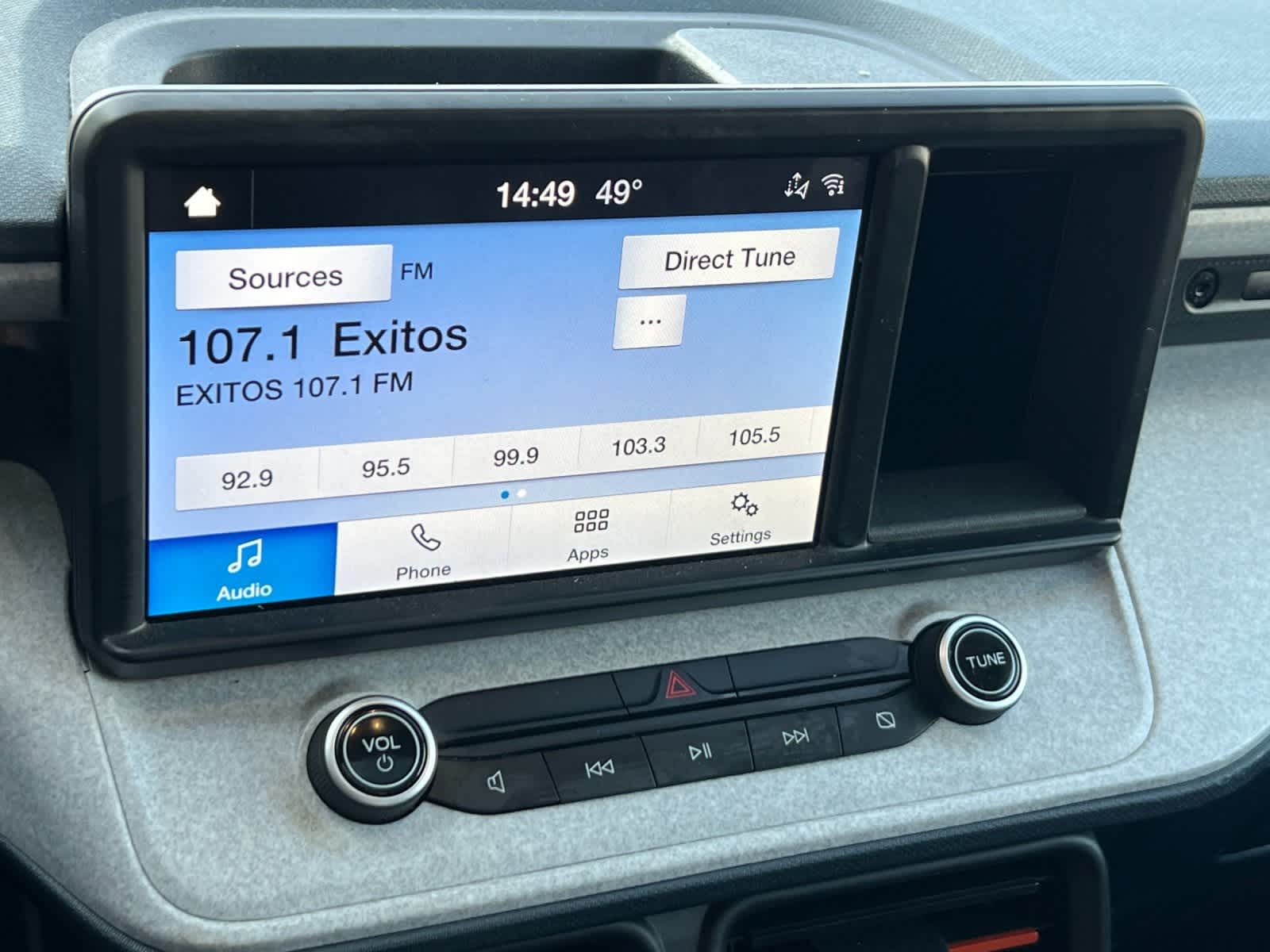 Thumbnail: 2022 Ford Maverick - 18