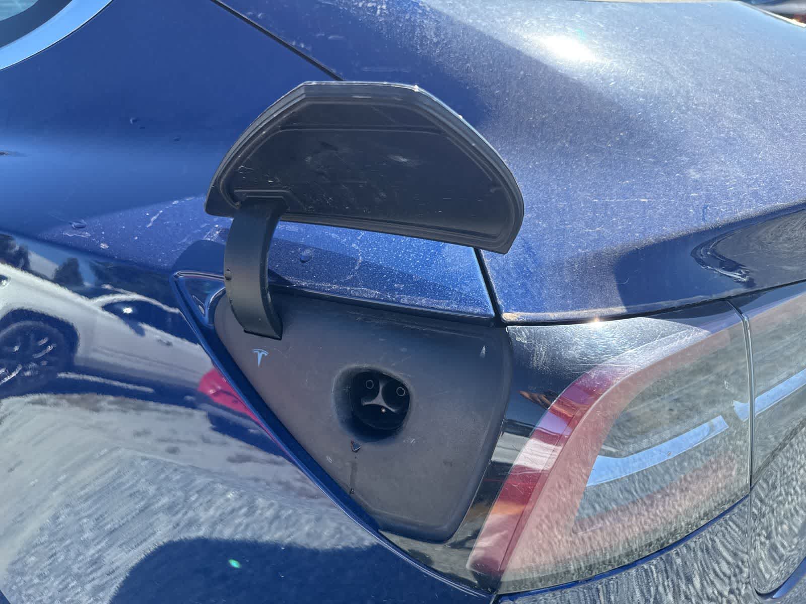 Thumbnail: 2020 Tesla Model 3 - 11