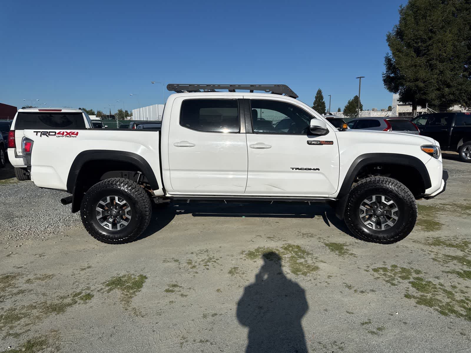 Thumbnail: 2020 Toyota Tacoma - 4