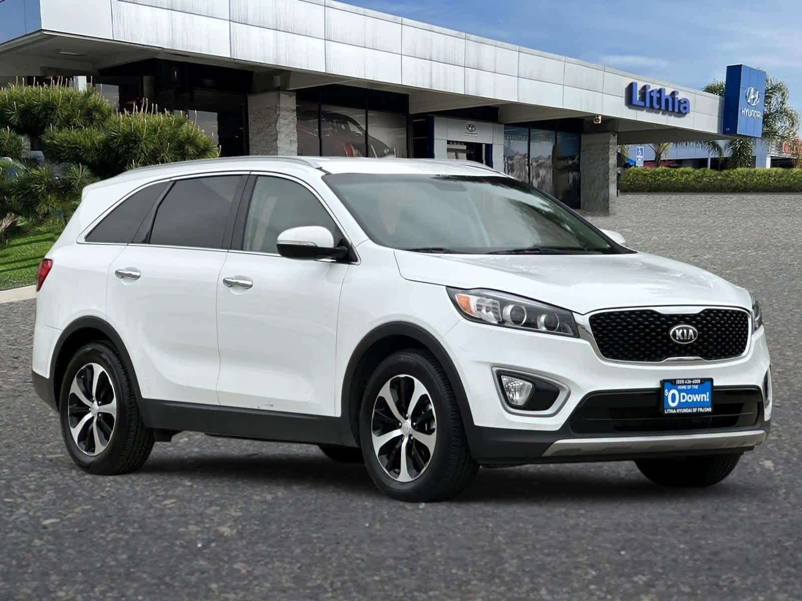Thumbnail: 2016 Kia Sorento - 9