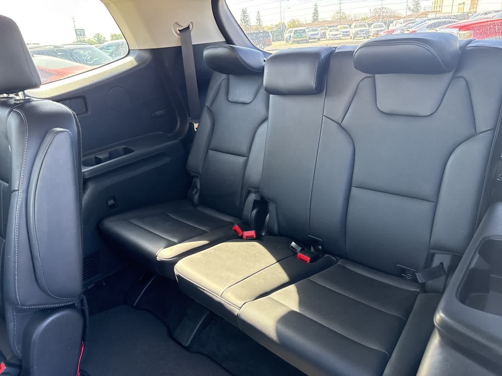 Thumbnail: 2022 Kia Telluride - 17