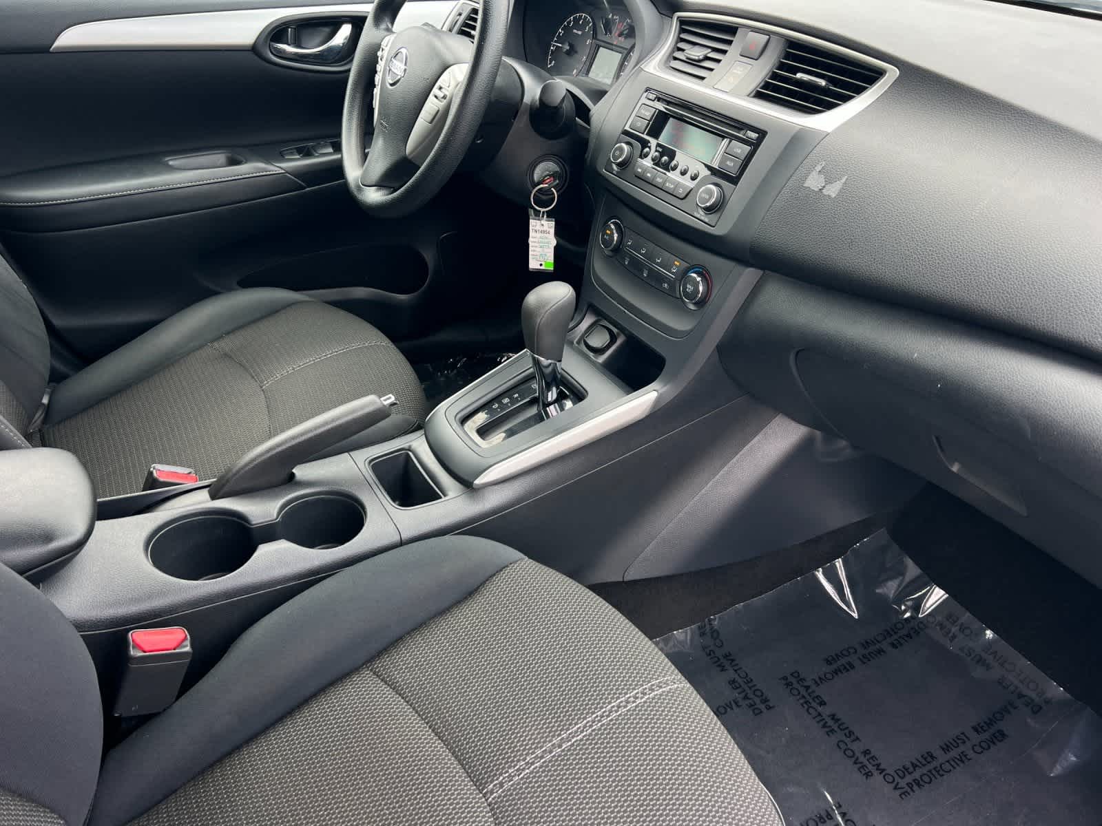 Thumbnail: 2016 Nissan Sentra - 15