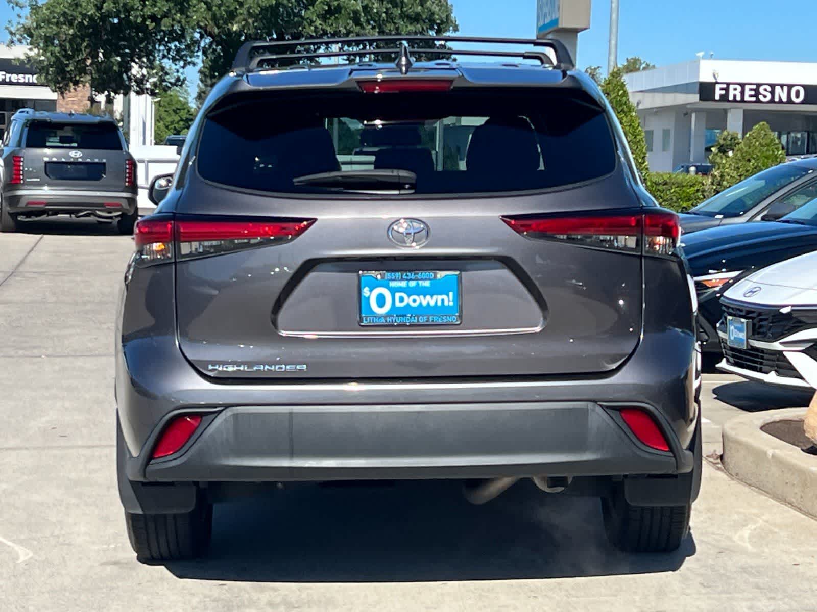 2021 Toyota Highlander L photo 3