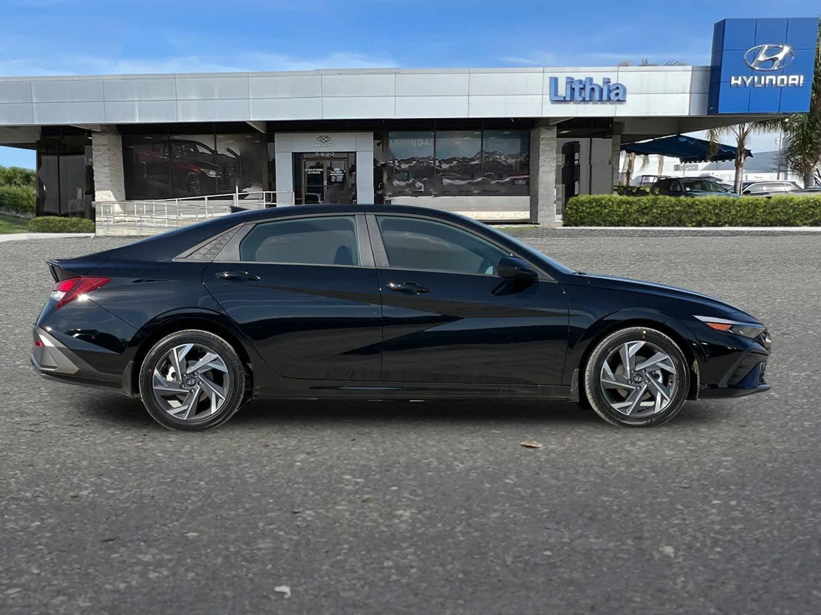 Thumbnail: 2025 Hyundai Elantra - 9