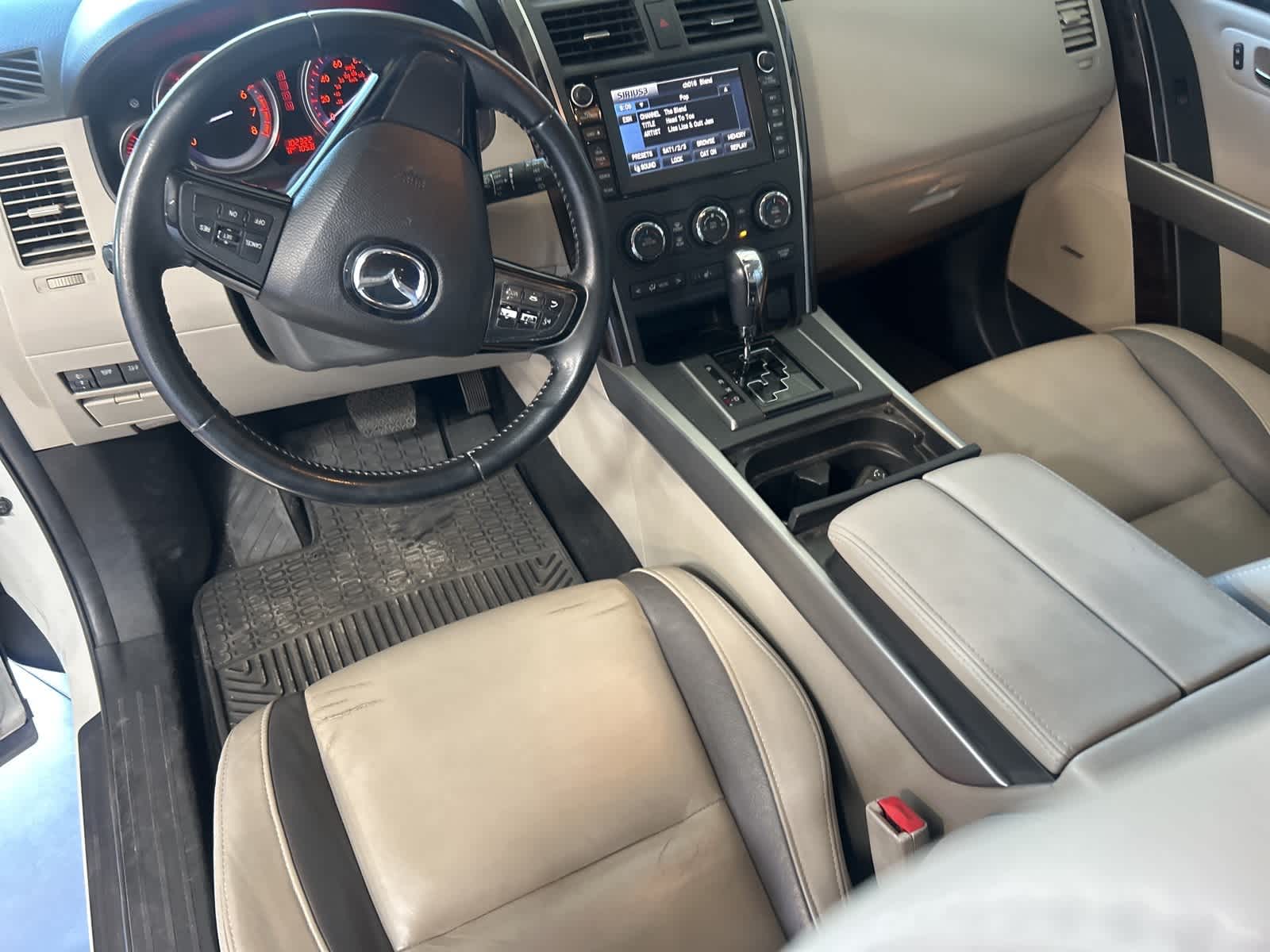 Thumbnail: 2010 Mazda CX-9 - 21