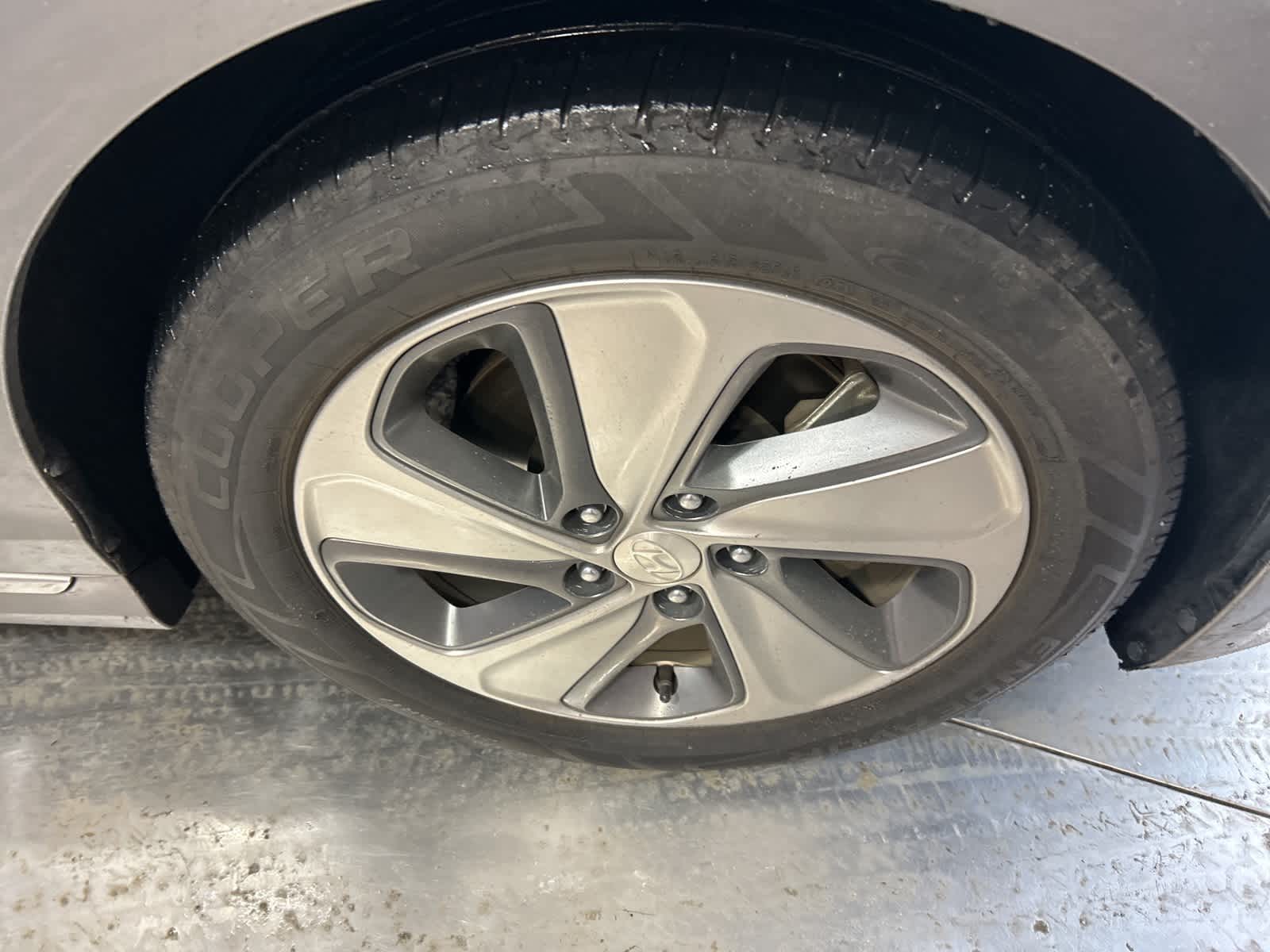 Thumbnail: 2017 Hyundai Sonata - 5