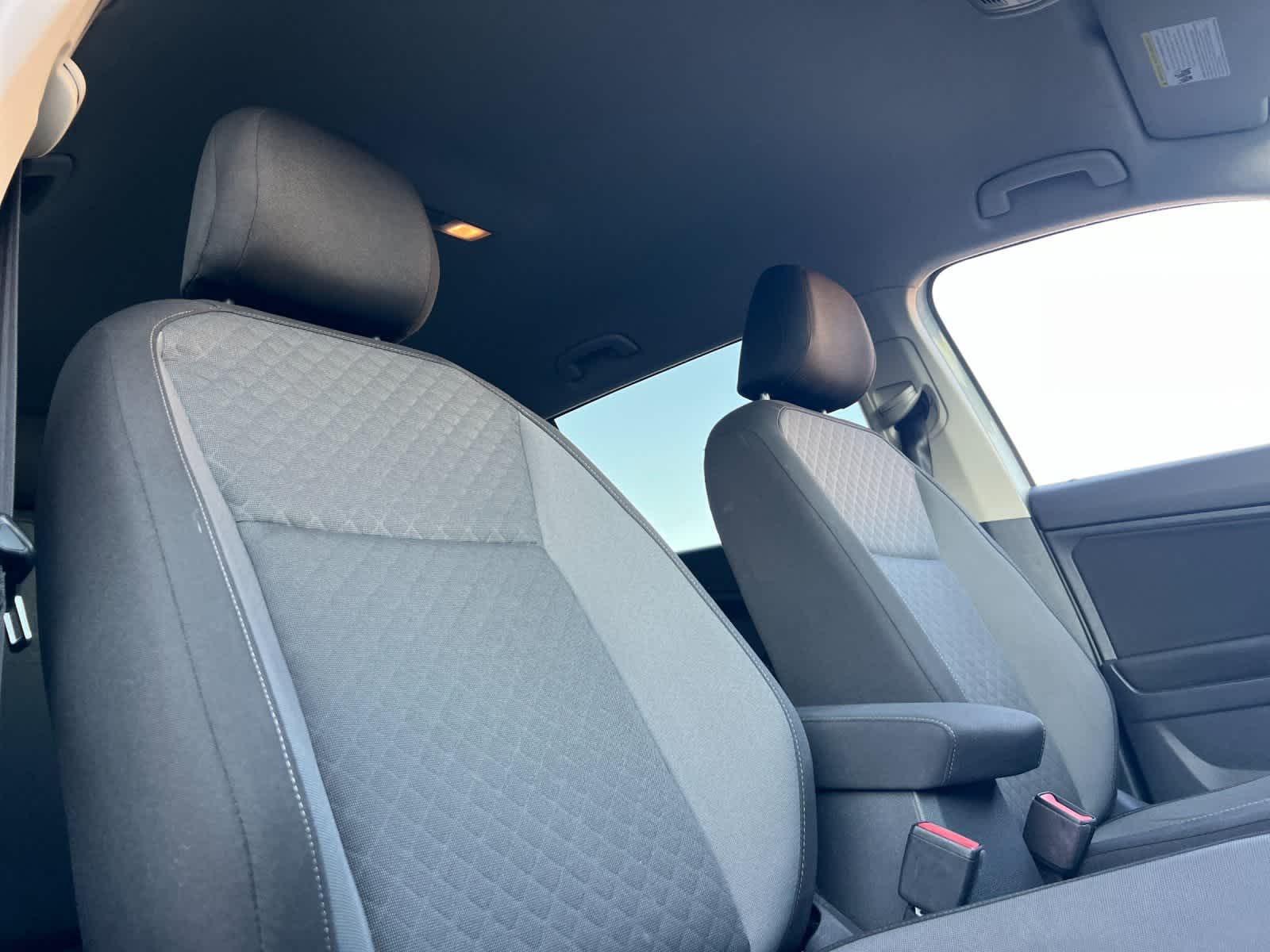 Thumbnail: 2018 Volkswagen Tiguan - 19