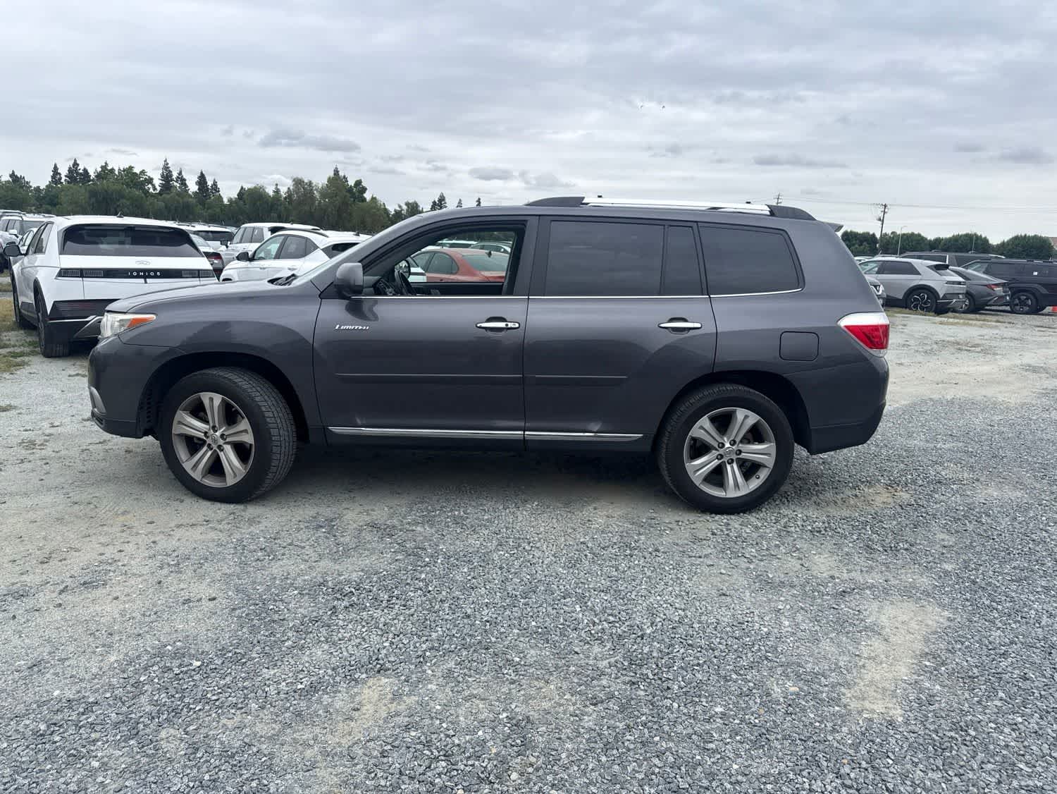 Thumbnail: 2013 Toyota Highlander - 8
