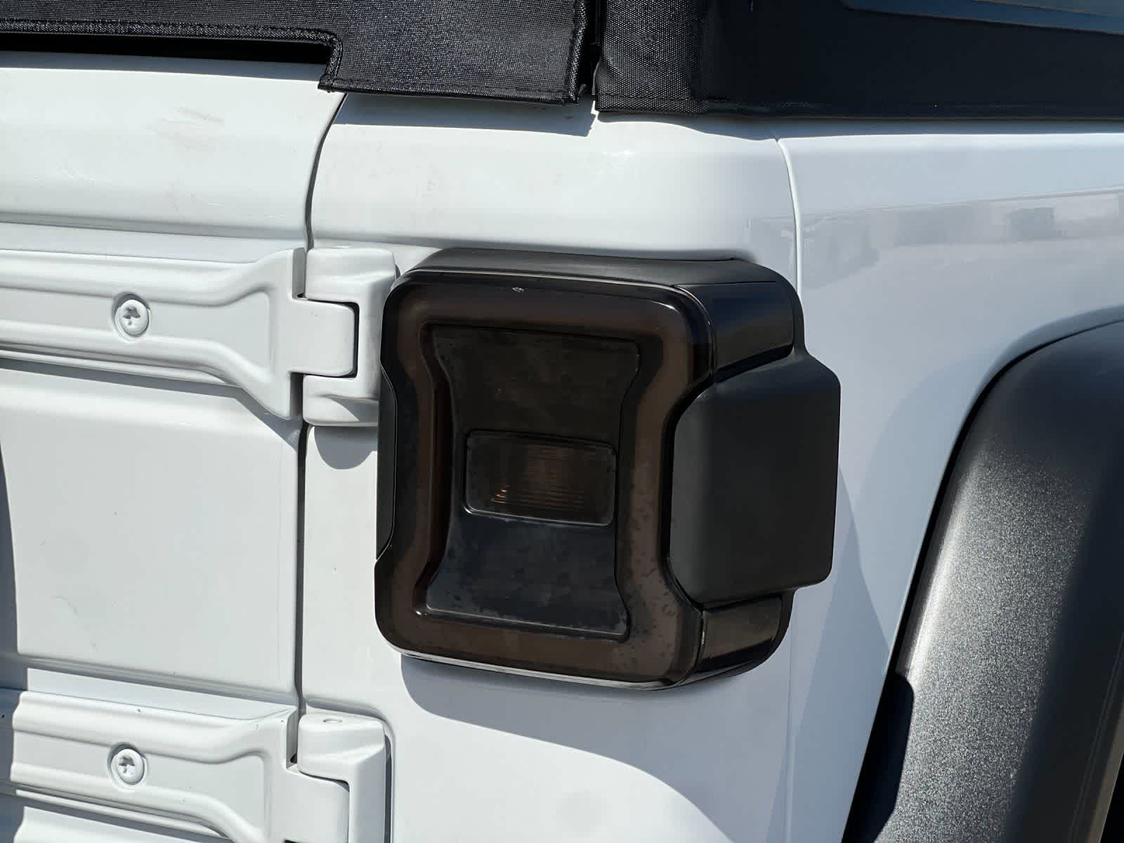 Thumbnail: 2022 Jeep Wrangler - 26