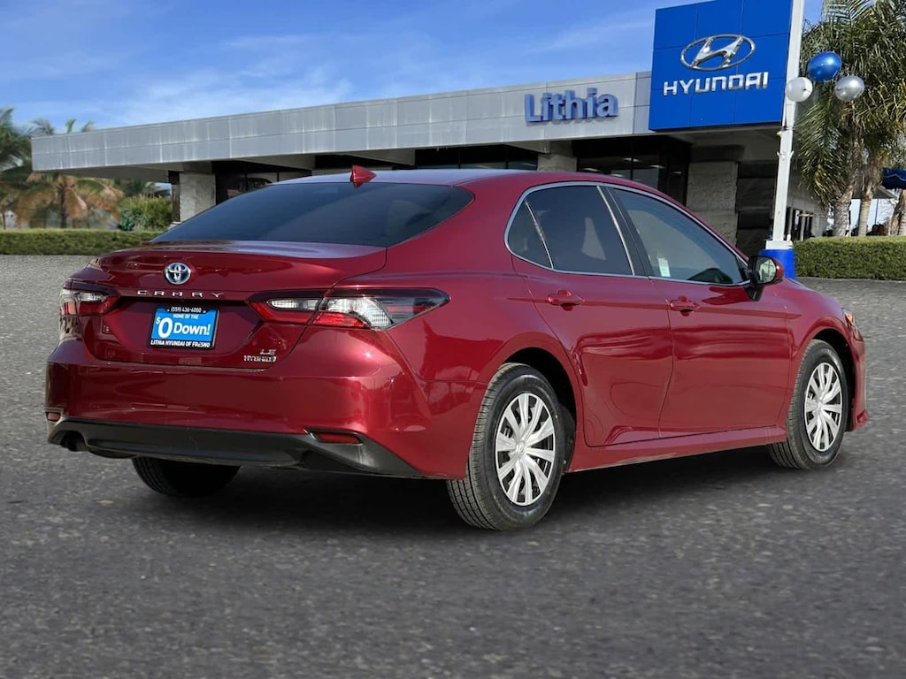 Used 2022 Toyota Camry Hybrid LE Sedan