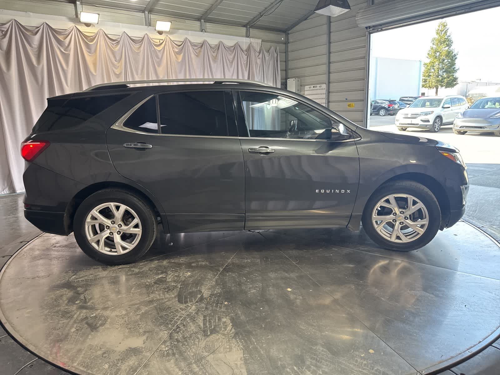 Thumbnail: 2018 Chevrolet Equinox - 4