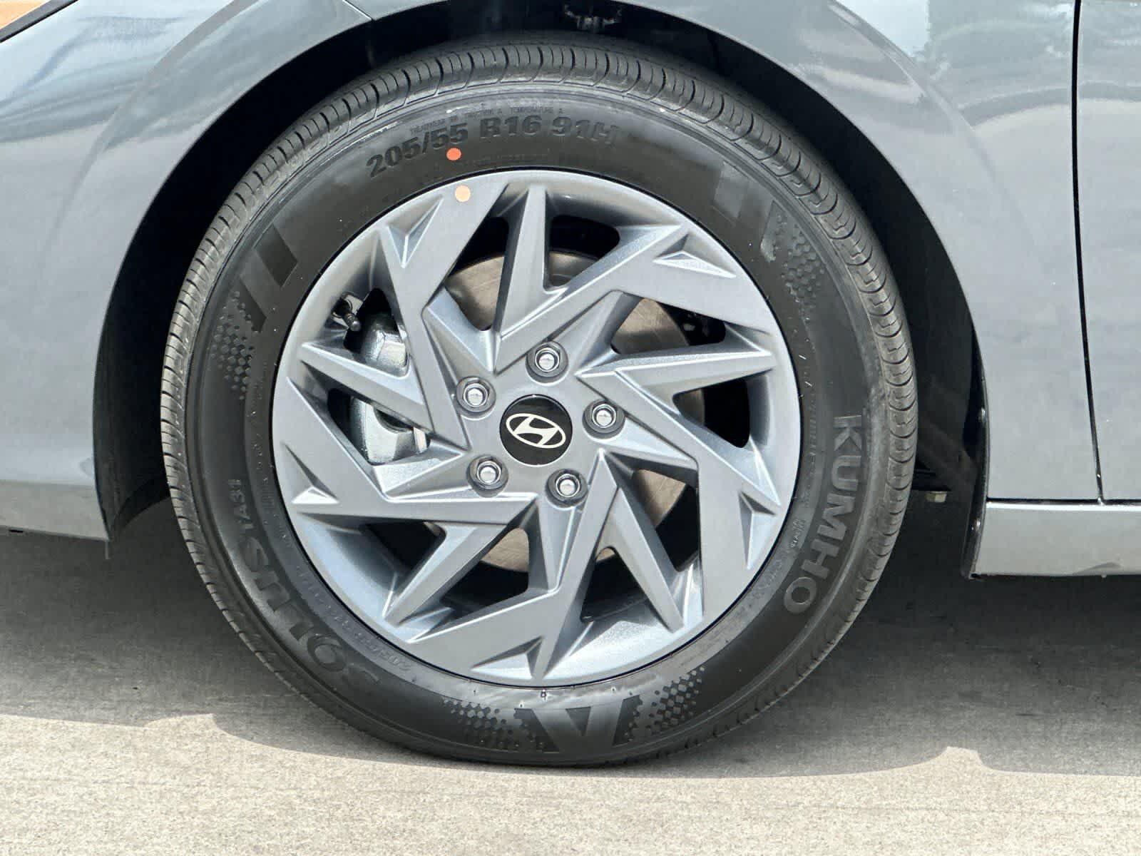 Thumbnail: 2026 Hyundai Elantra - 24