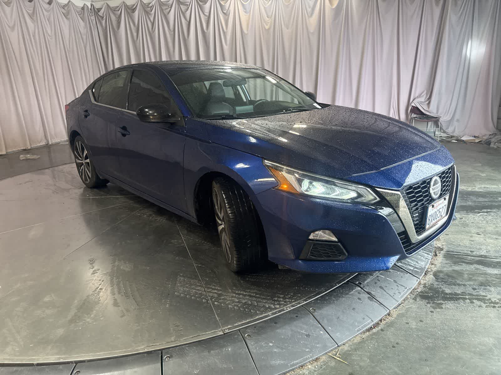 2021 Nissan Altima 2.5 SR photo 2