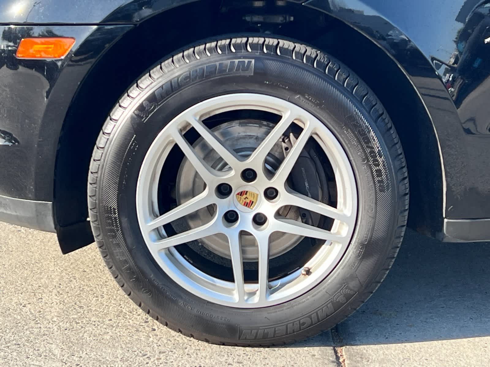 Thumbnail: 2020 Porsche Macan - 26