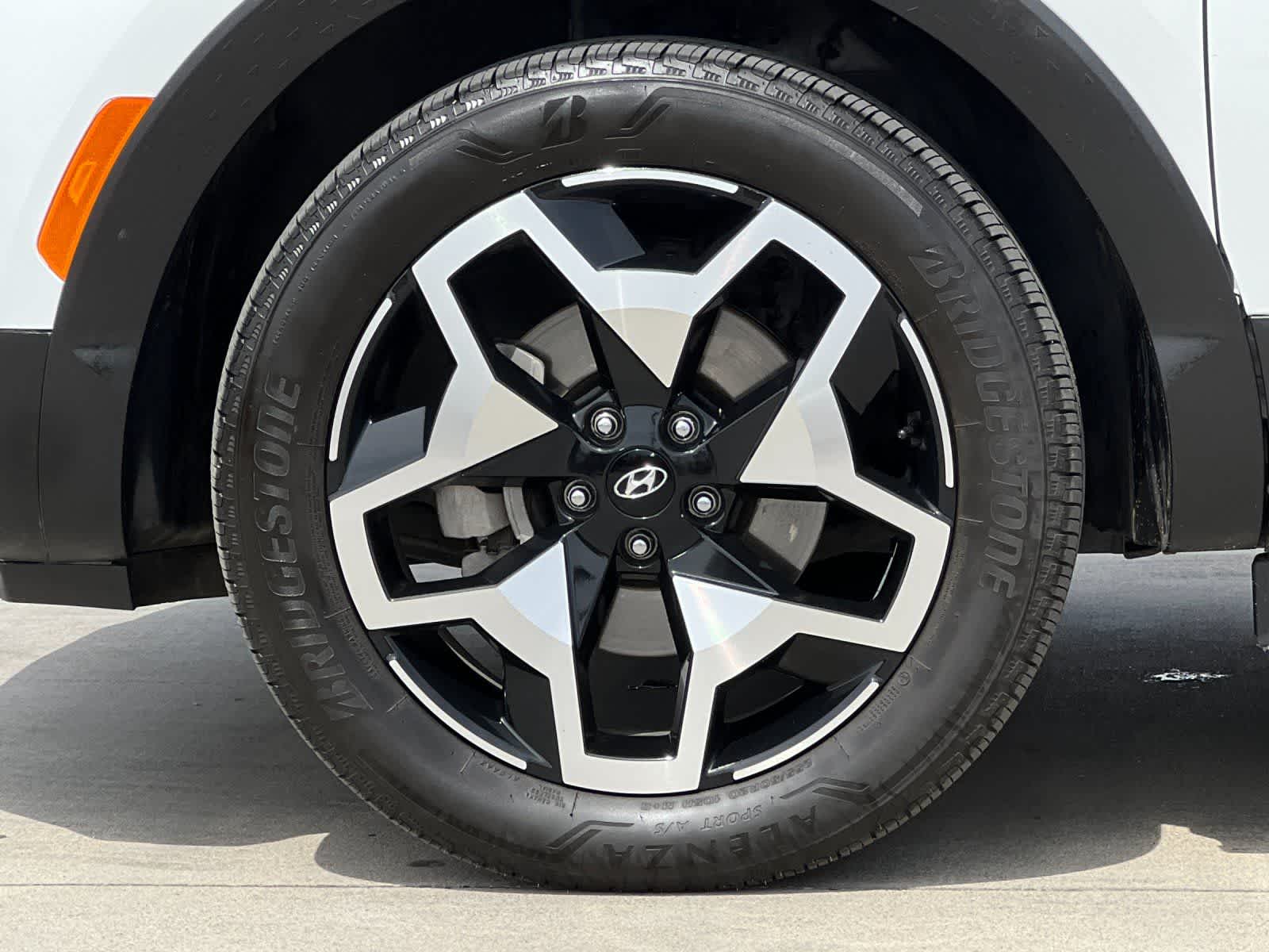 Thumbnail: 2023 Hyundai Santa Cruz - 27