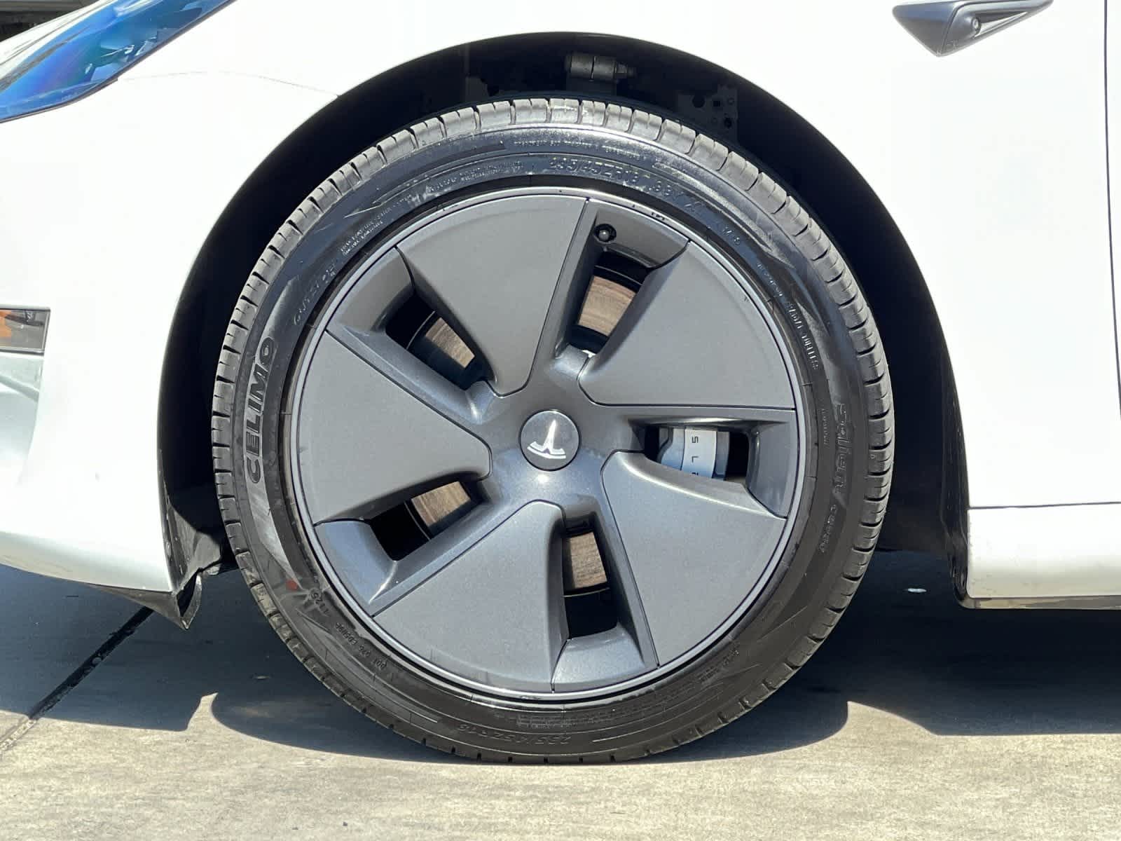 Thumbnail: 2023 Tesla Model 3 - 24