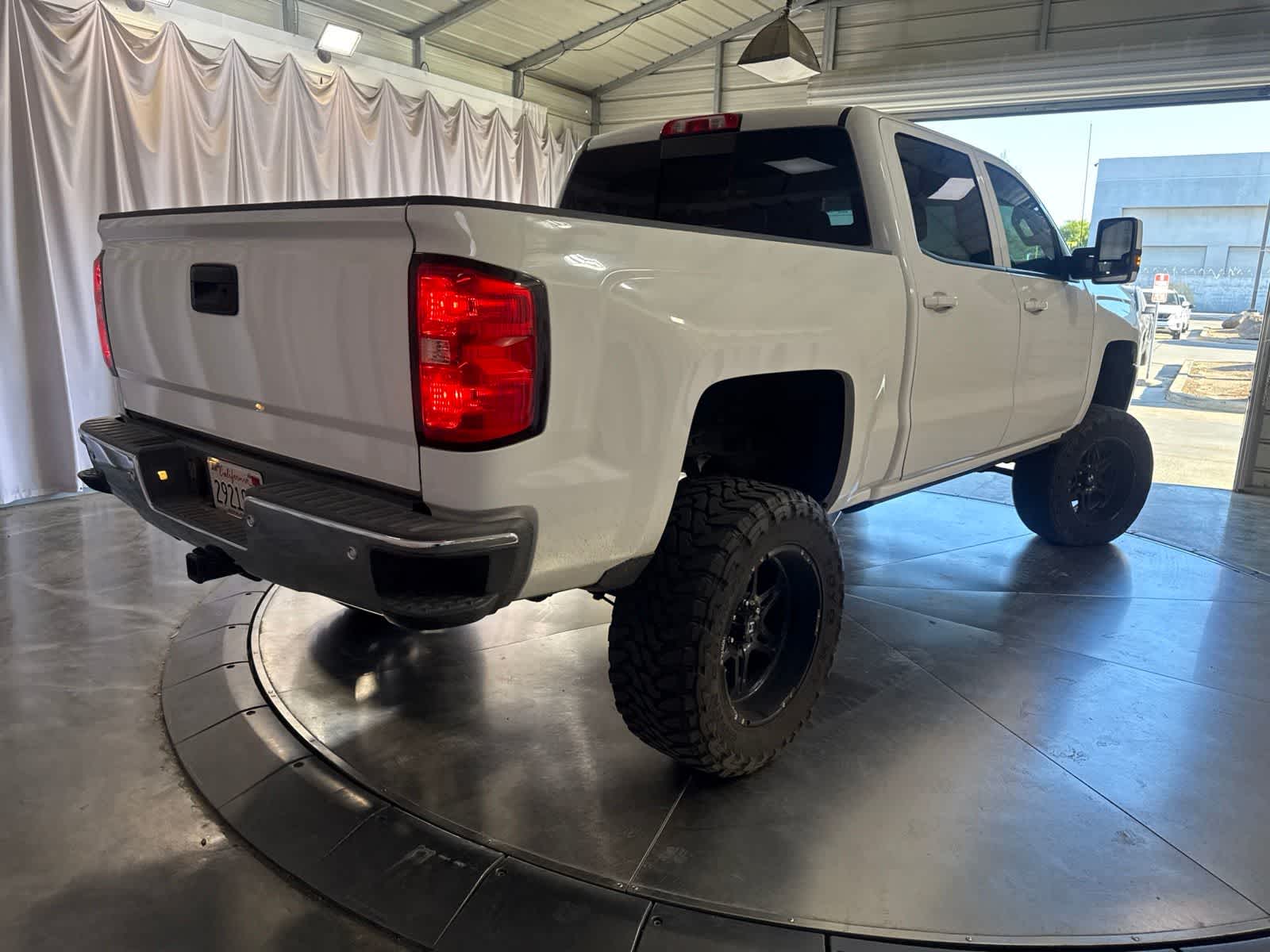 Thumbnail: 2018 Chevrolet Silverado 1500 - 5