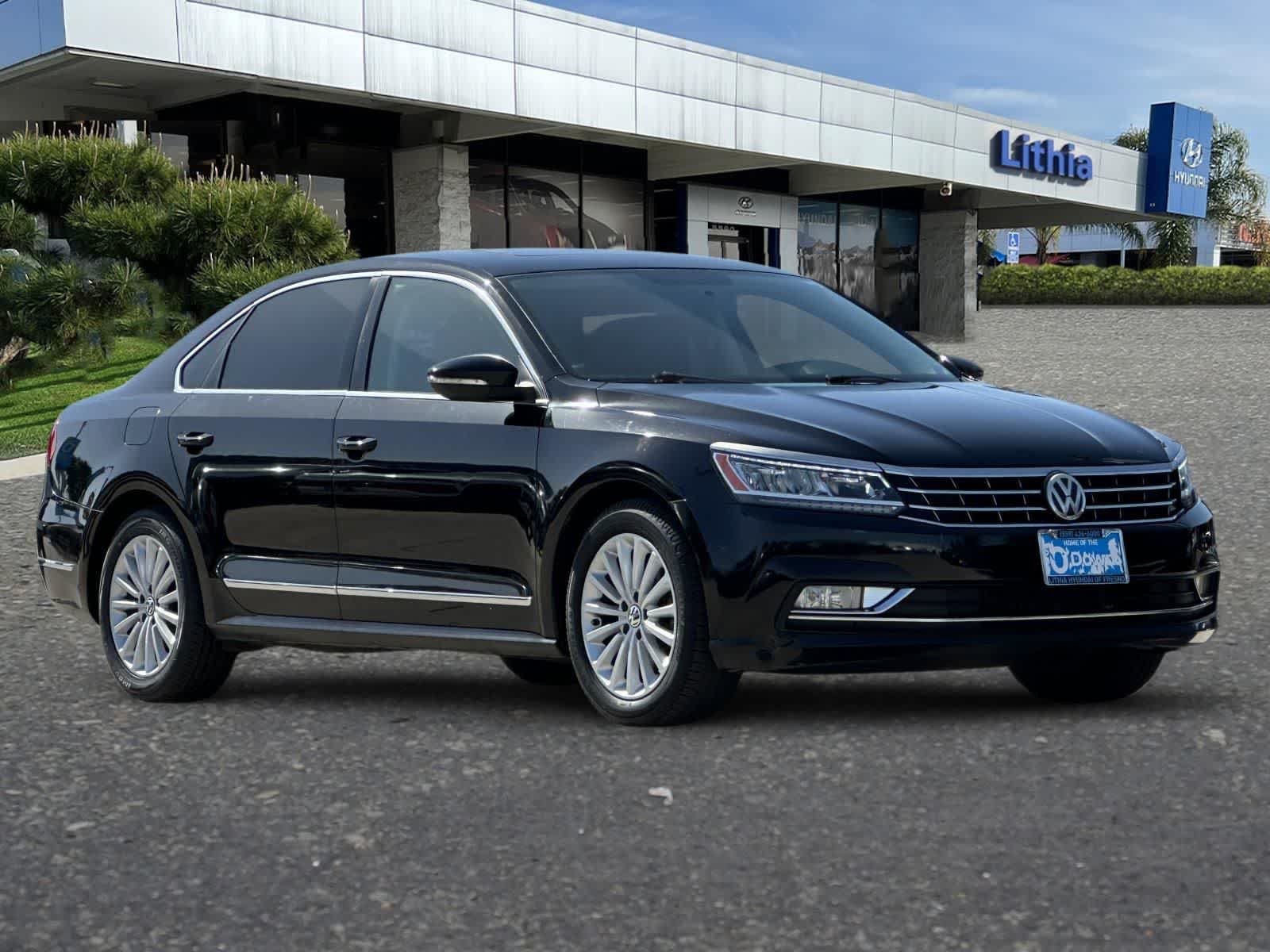 Thumbnail: 2016 Volkswagen Passat - 10