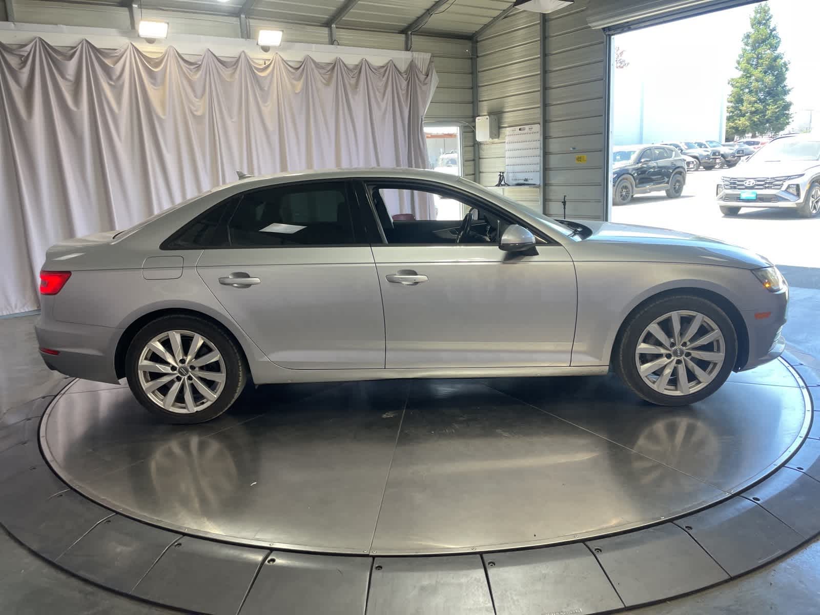 Thumbnail: 2017 Audi A4 - 4