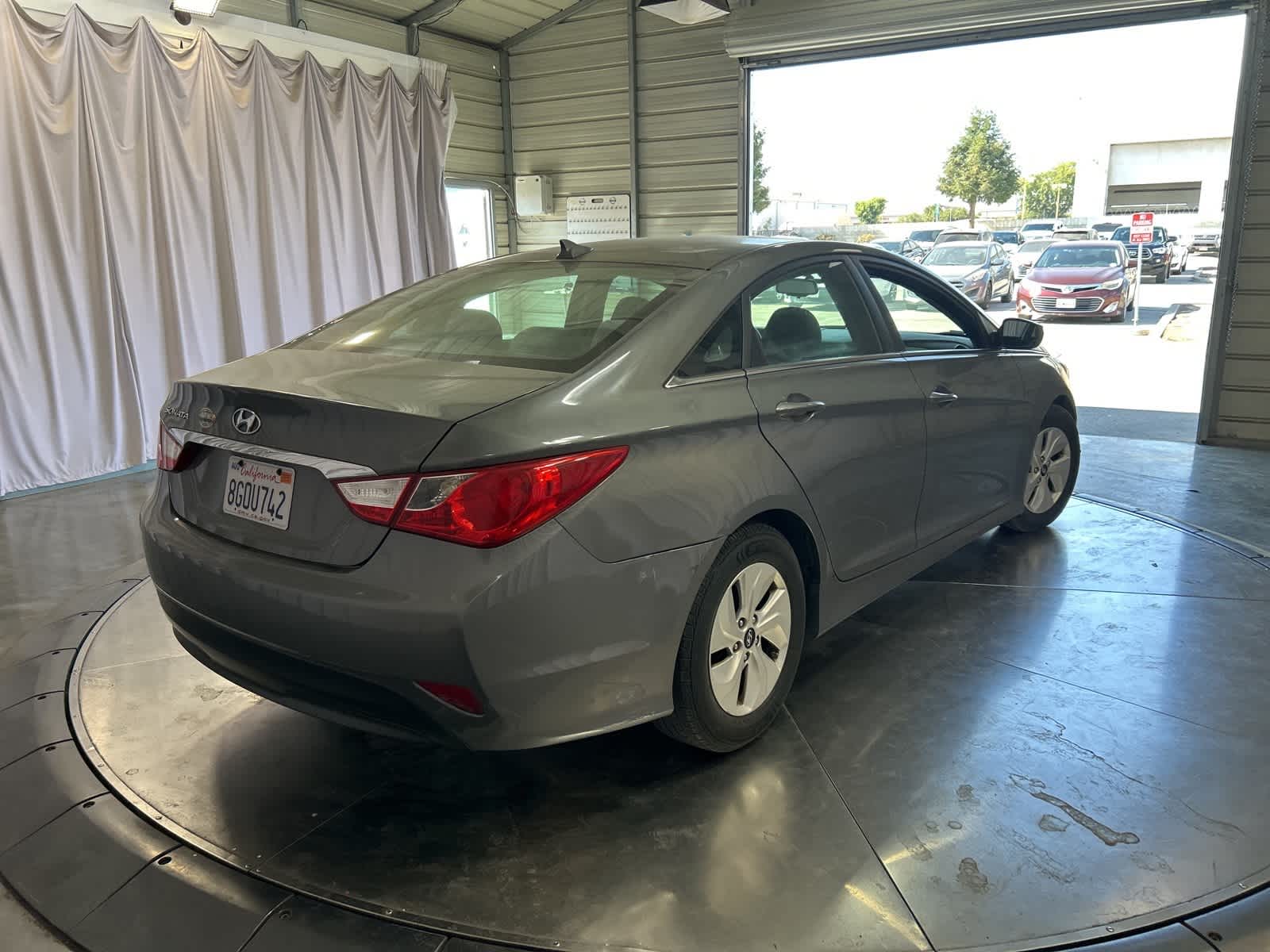 Thumbnail: 2014 Hyundai Sonata - 8