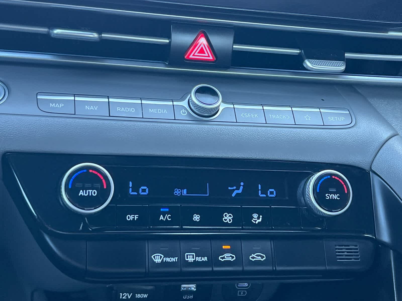 Thumbnail: 2024 Hyundai Elantra - 20