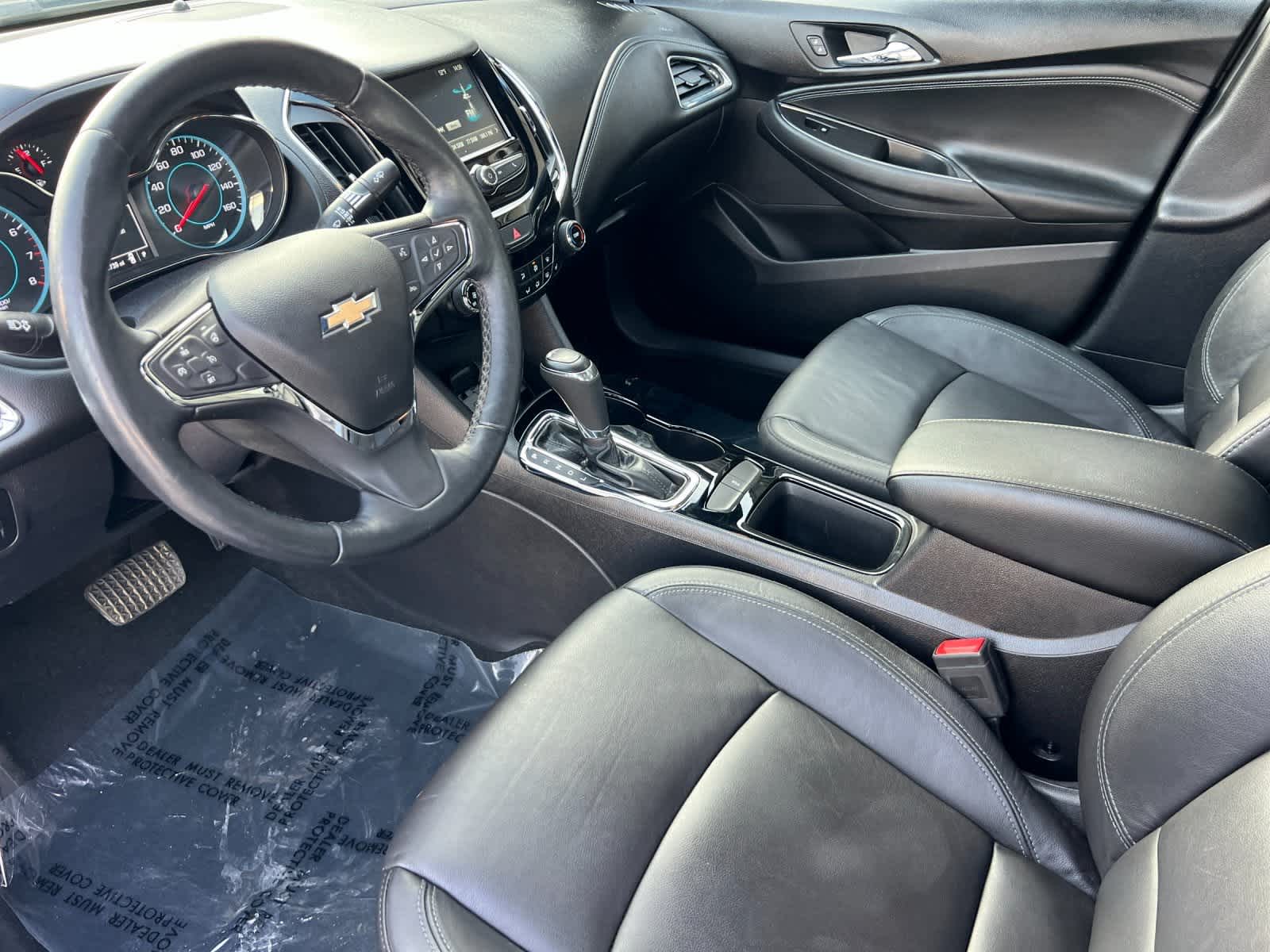 Thumbnail: 2017 Chevrolet Cruze - 11