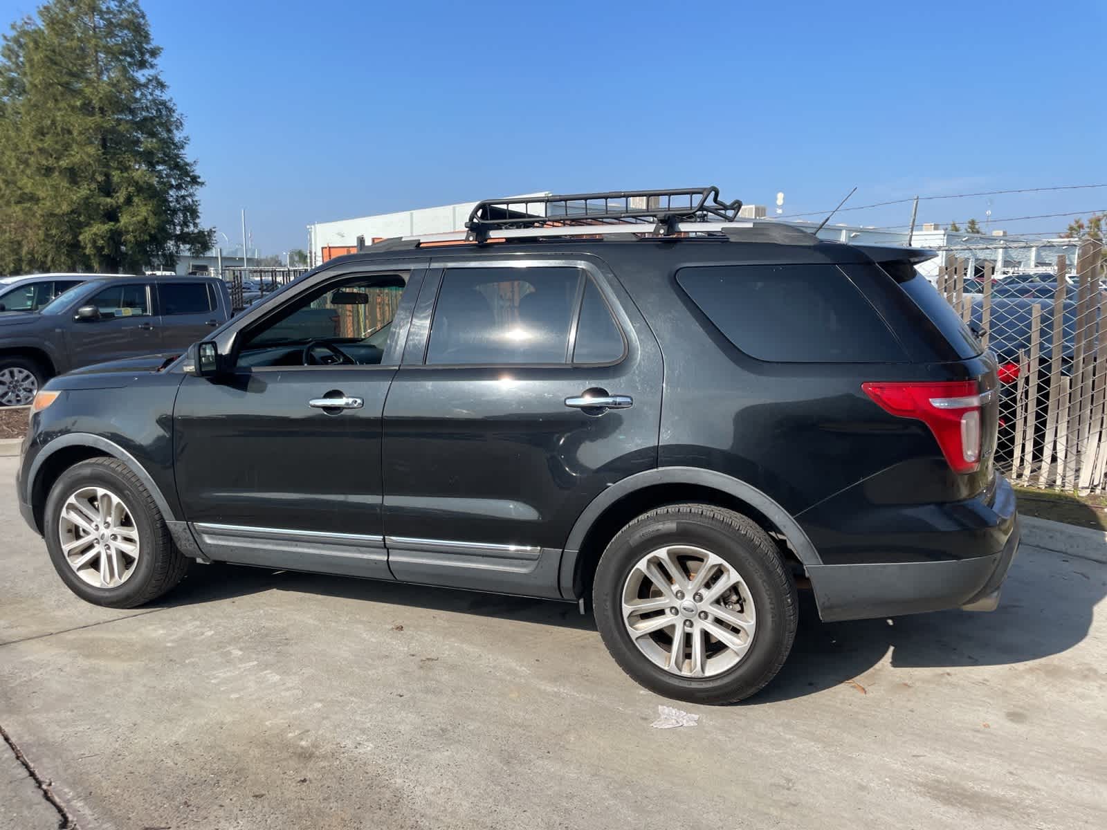 Thumbnail: 2013 Ford Explorer - 7