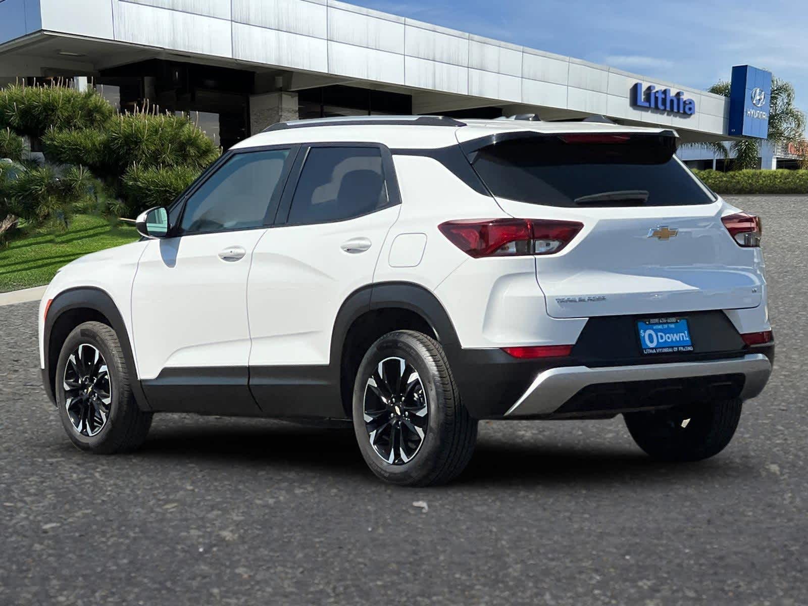 Thumbnail: 2023 Chevrolet TrailBlazer - 6