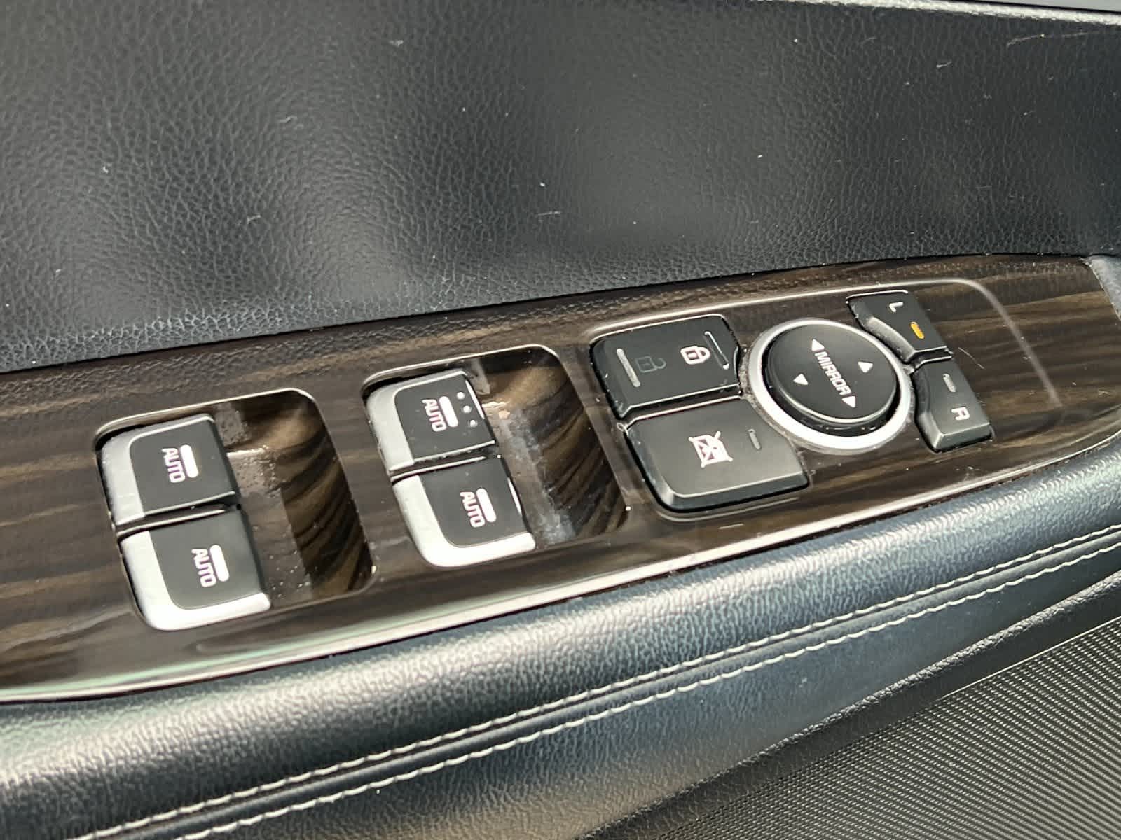 Thumbnail: 2019 Kia Sorento - 13