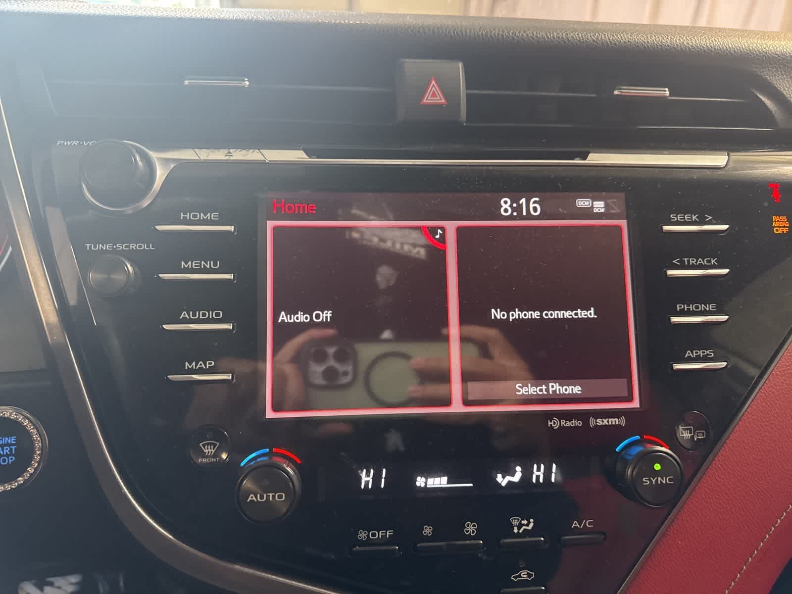 Thumbnail: 2019 Toyota Camry - 23