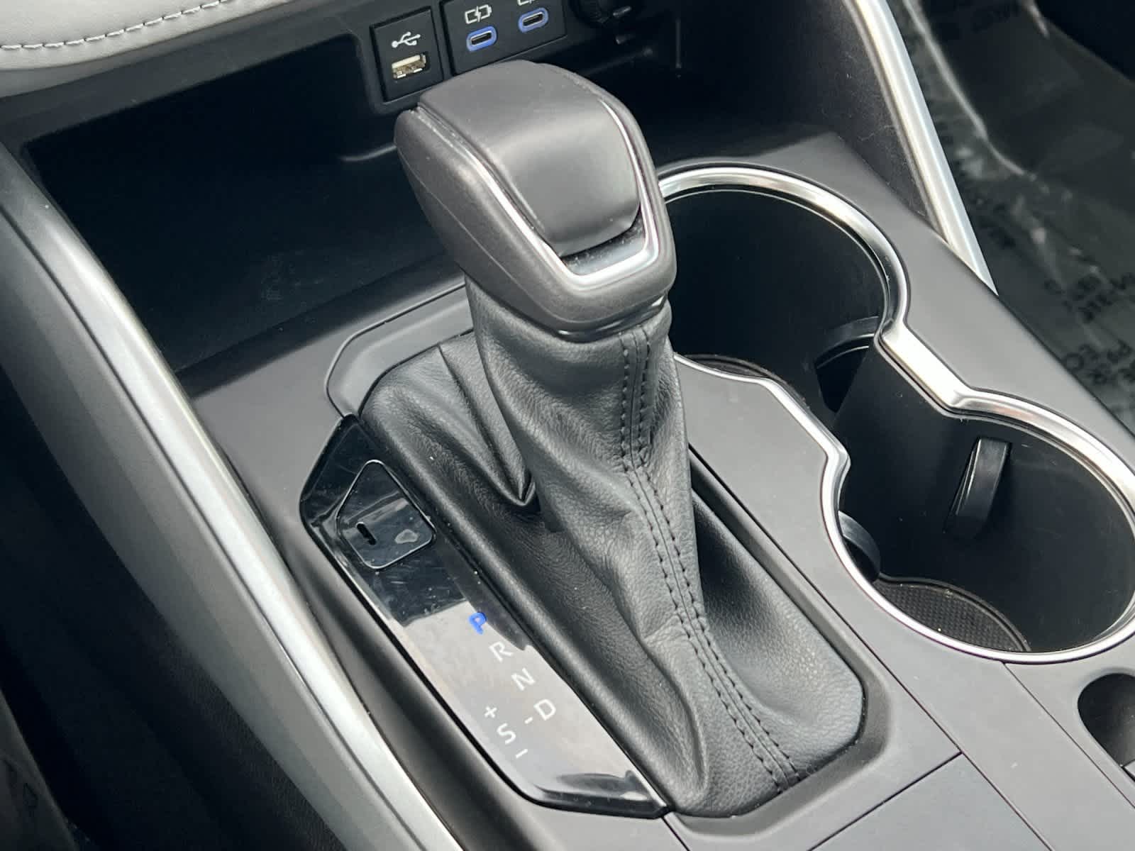 Thumbnail: 2022 Toyota Highlander - 23