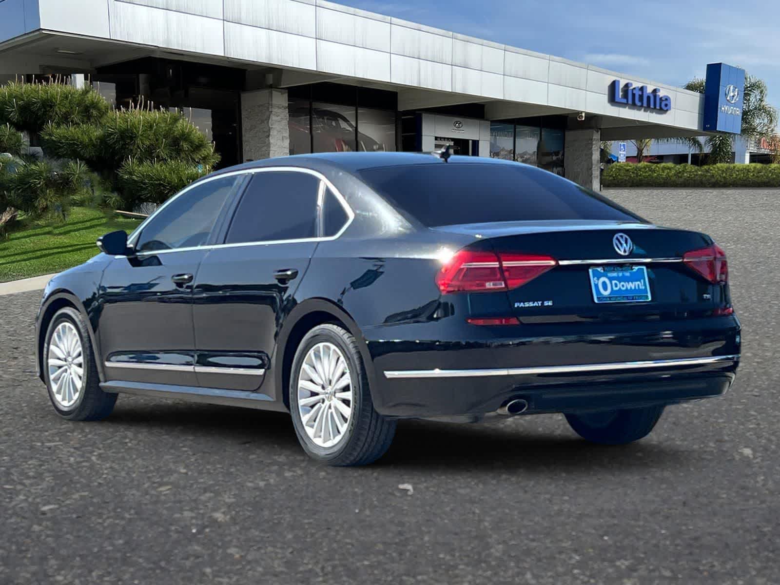 Thumbnail: 2016 Volkswagen Passat - 7