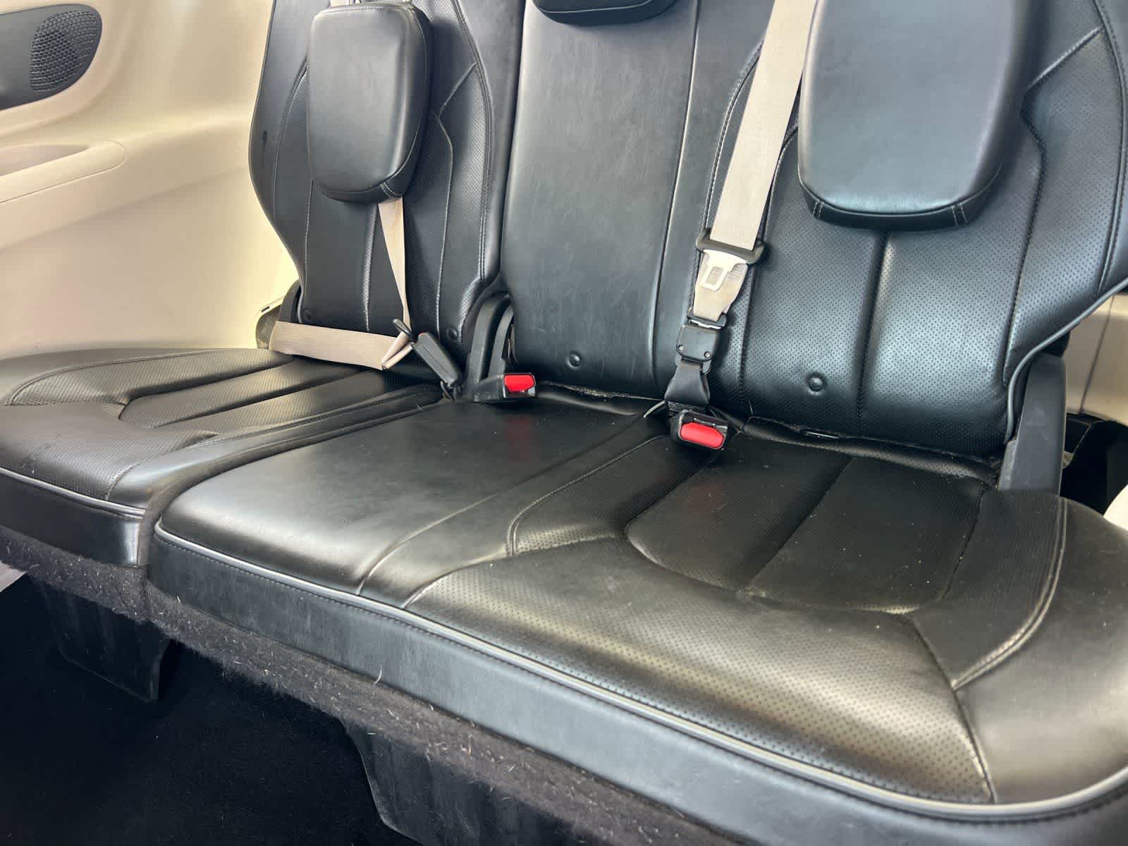 Thumbnail: 2020 Chrysler Pacifica - 16