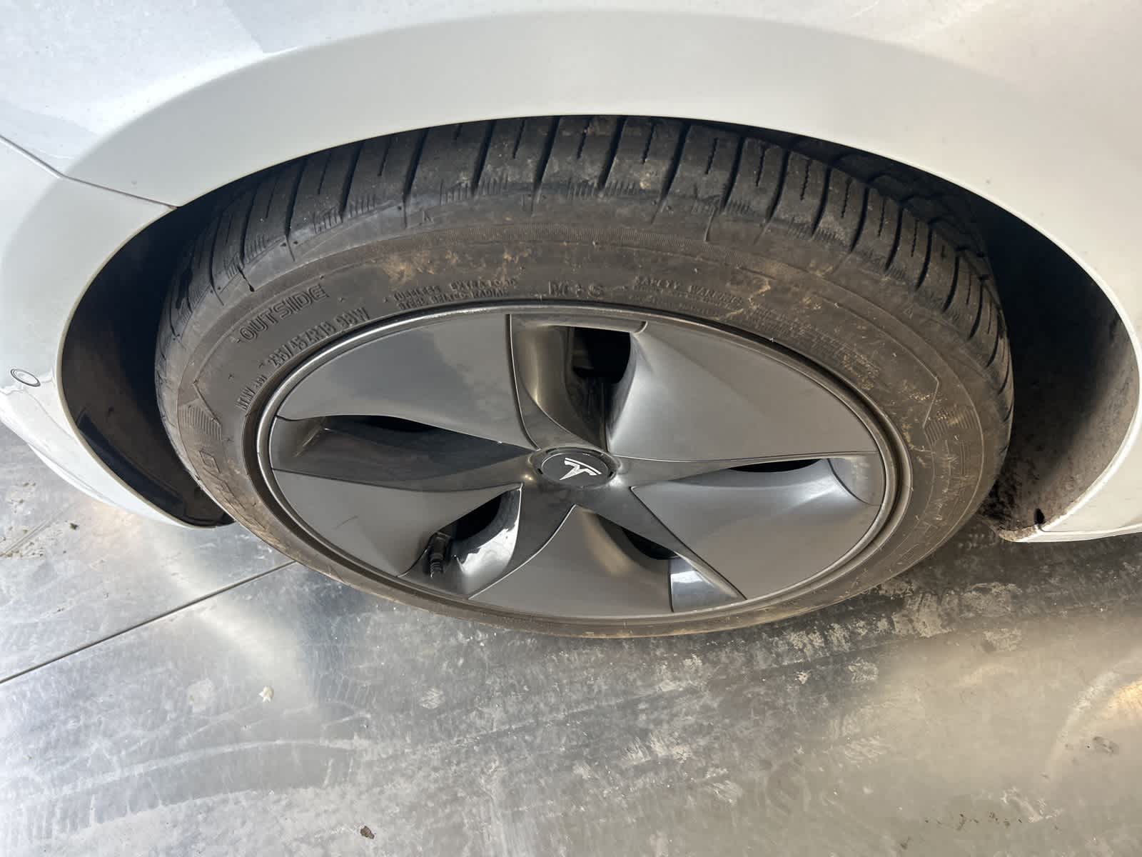 Thumbnail: 2018 Tesla Model 3 - 16