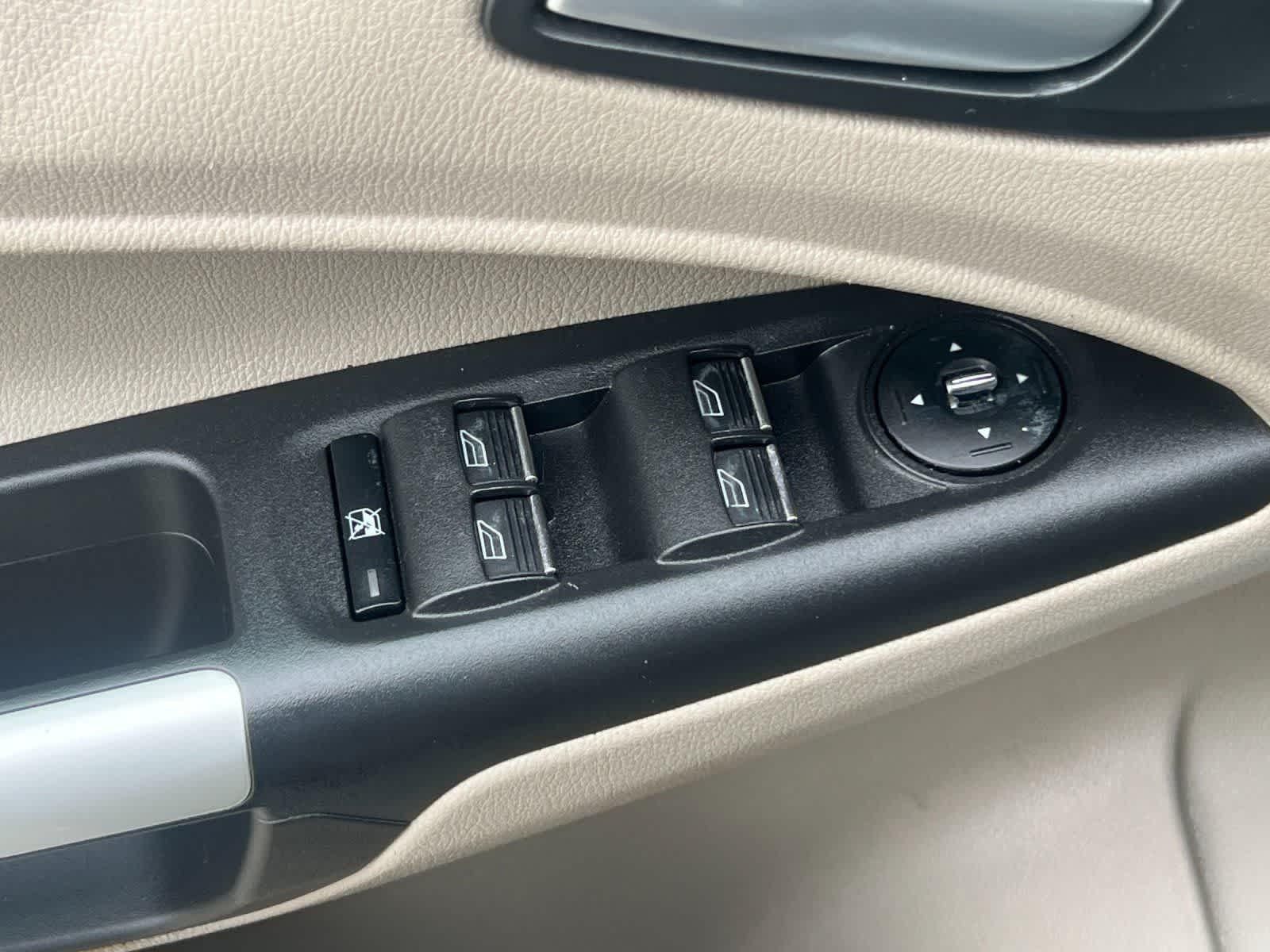 Thumbnail: 2014 Ford Transit Series - 14