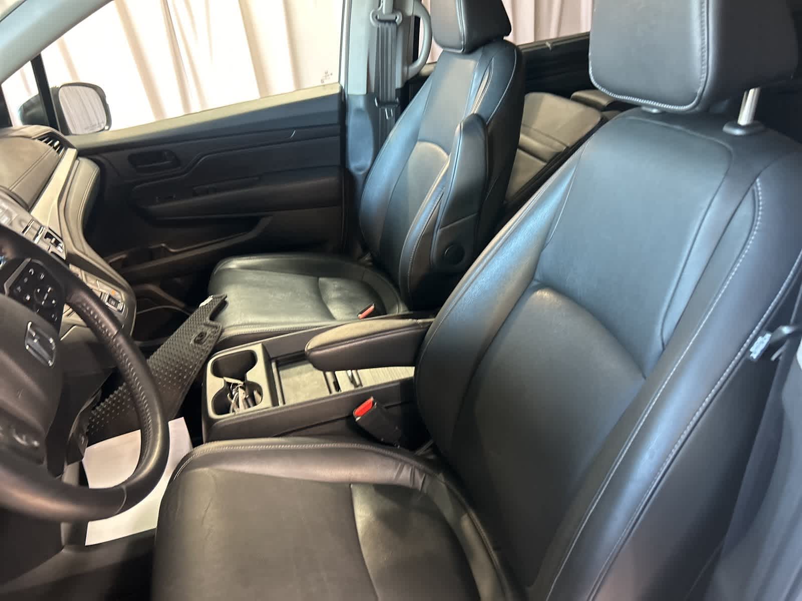 Thumbnail: 2021 Honda Odyssey - 25