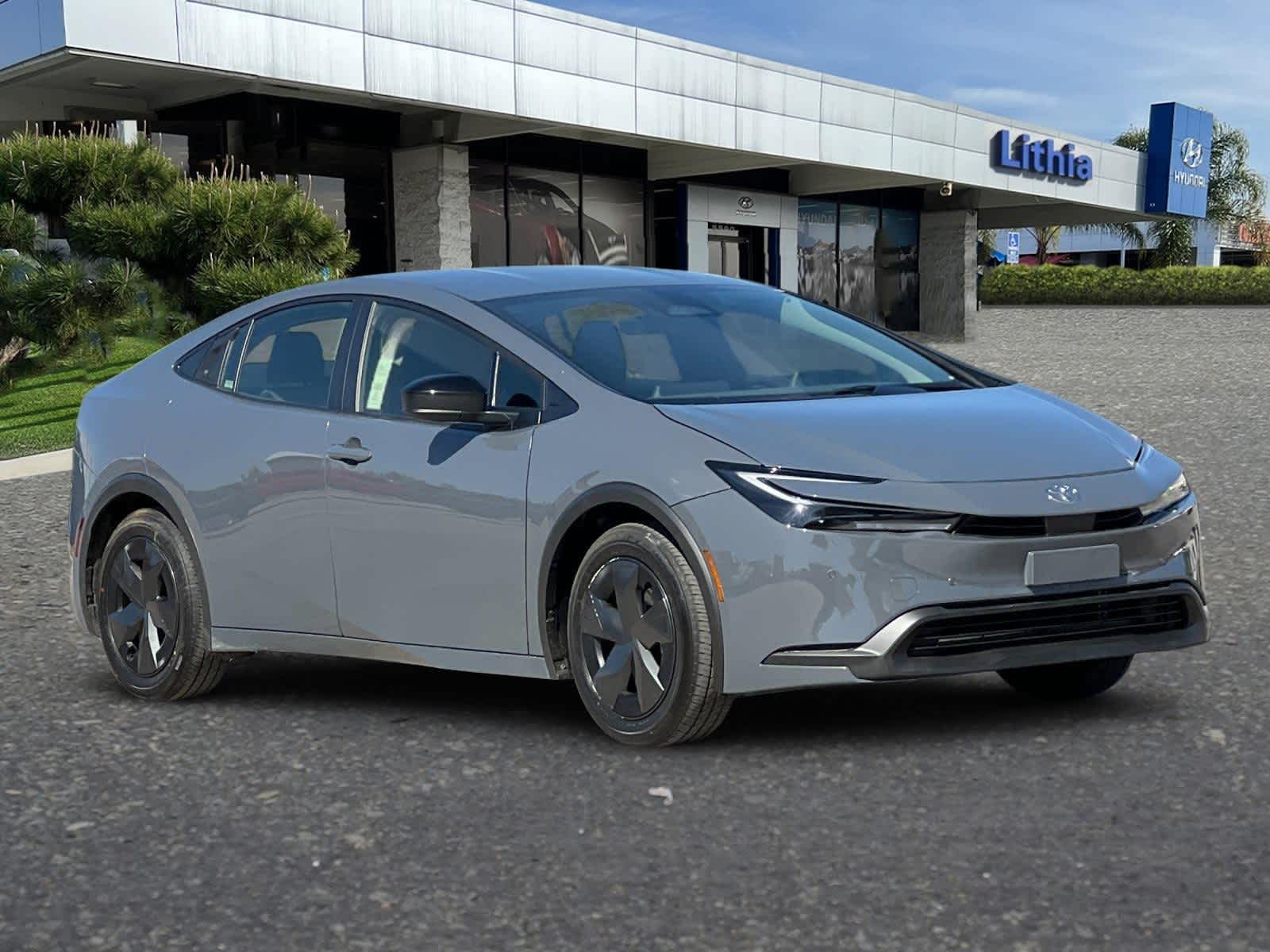 Thumbnail: 2025 Toyota Prius - 9