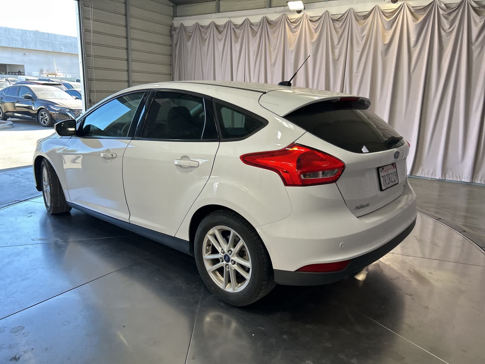 Thumbnail: 2015 Ford Focus - 14