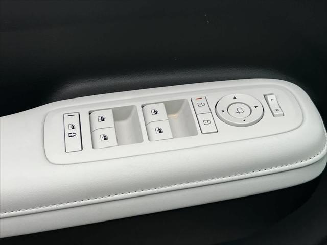 Thumbnail: 2025 Hyundai Santa Fe - 13