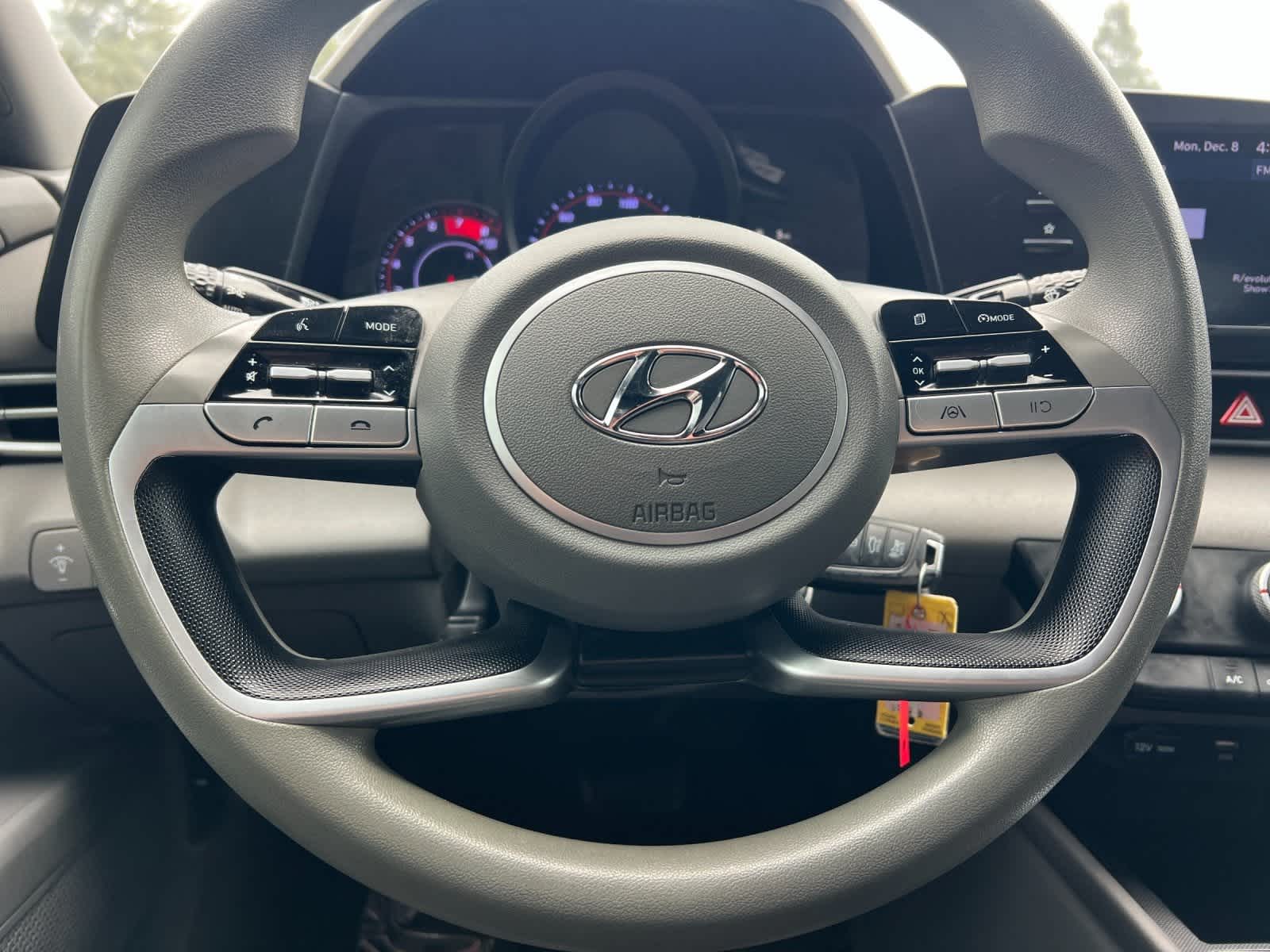 Thumbnail: 2021 Hyundai Elantra - 22