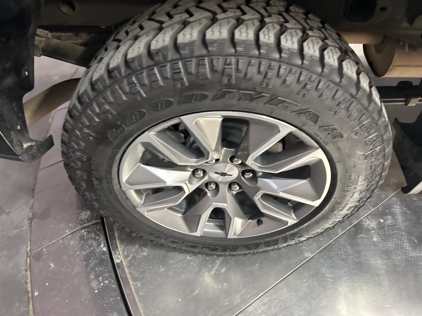 Thumbnail: 2019 Chevrolet Silverado 1500 - 8