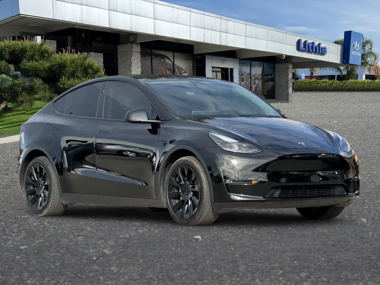 Thumbnail: 2024 Tesla Model Y - 10