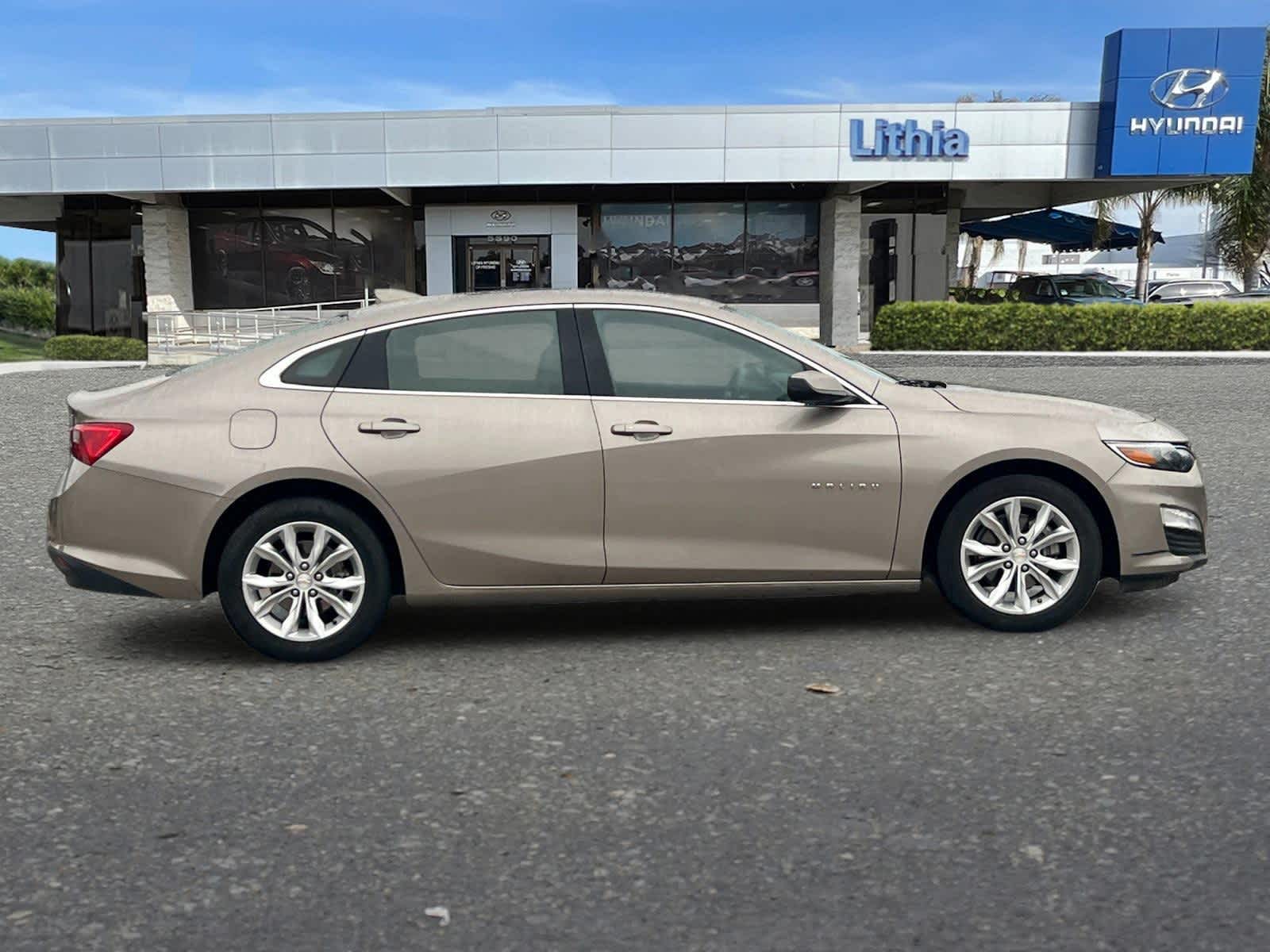 Thumbnail: 2023 Chevrolet Malibu - 8