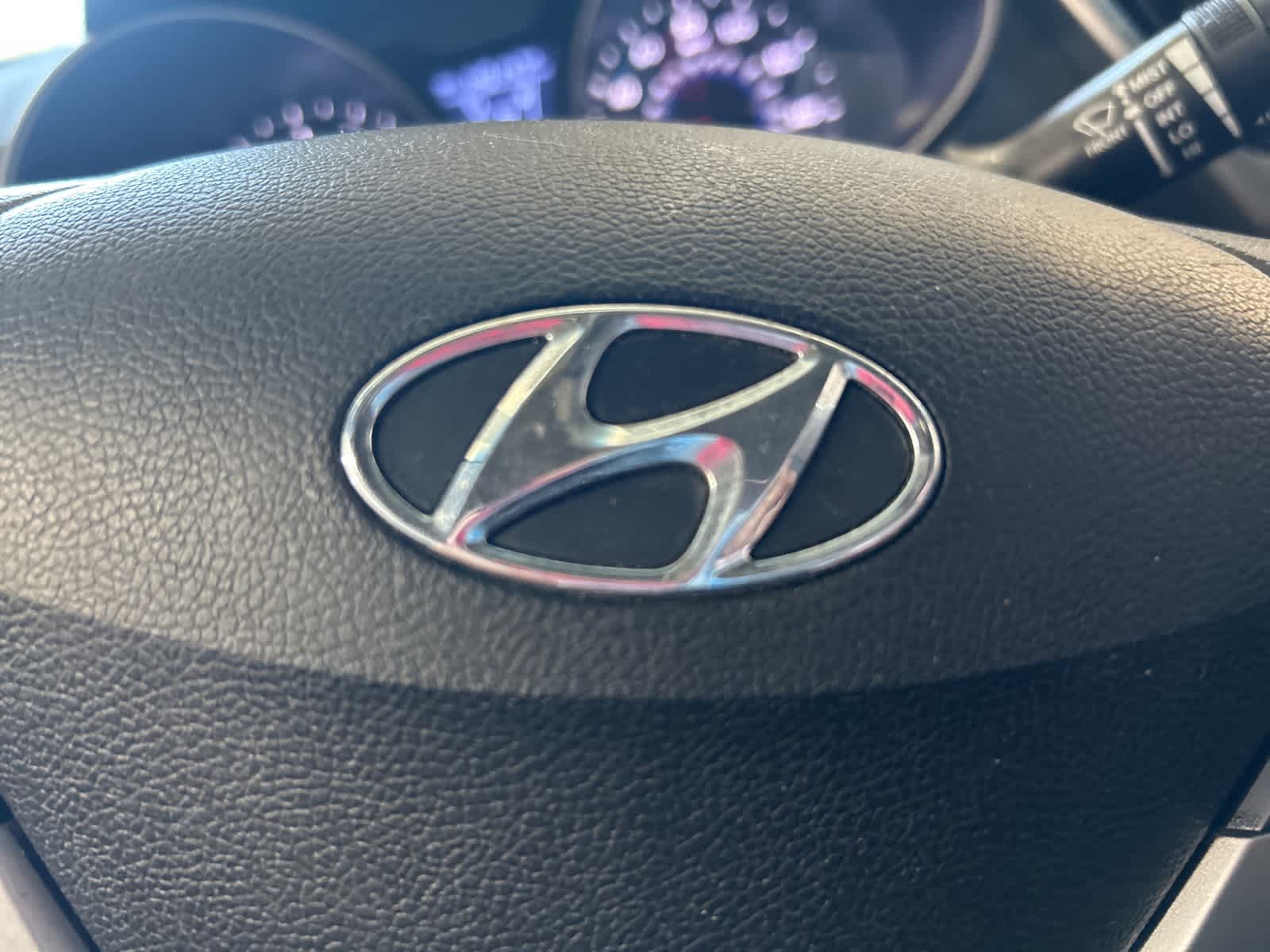 Thumbnail: 2015 Hyundai Veloster - 28